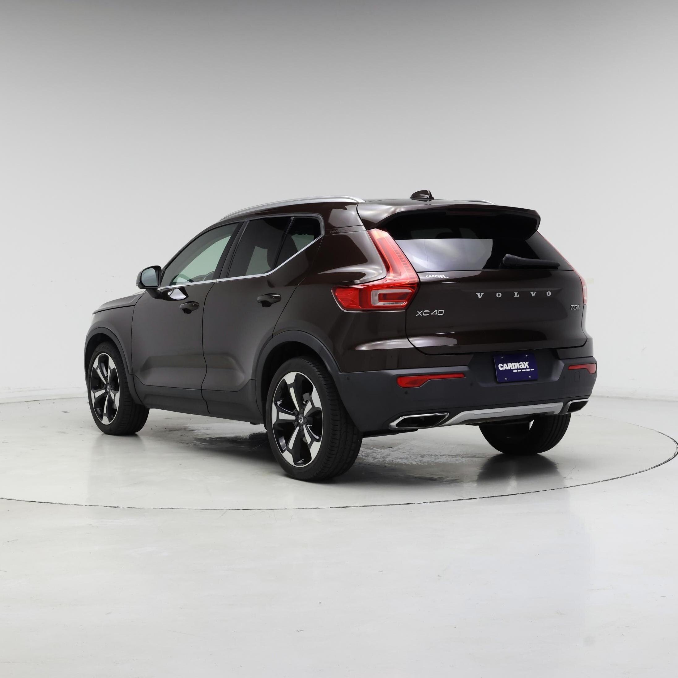 Thumbnail: 2019 Volvo XC40 - 2
