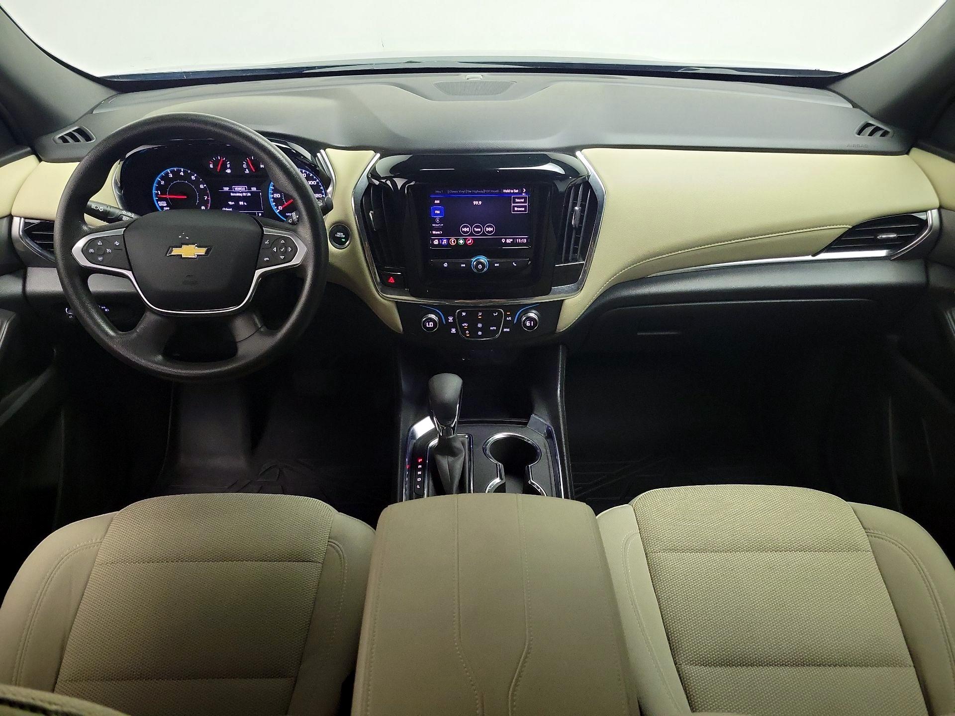 Thumbnail: 2023 Chevrolet Traverse - 9