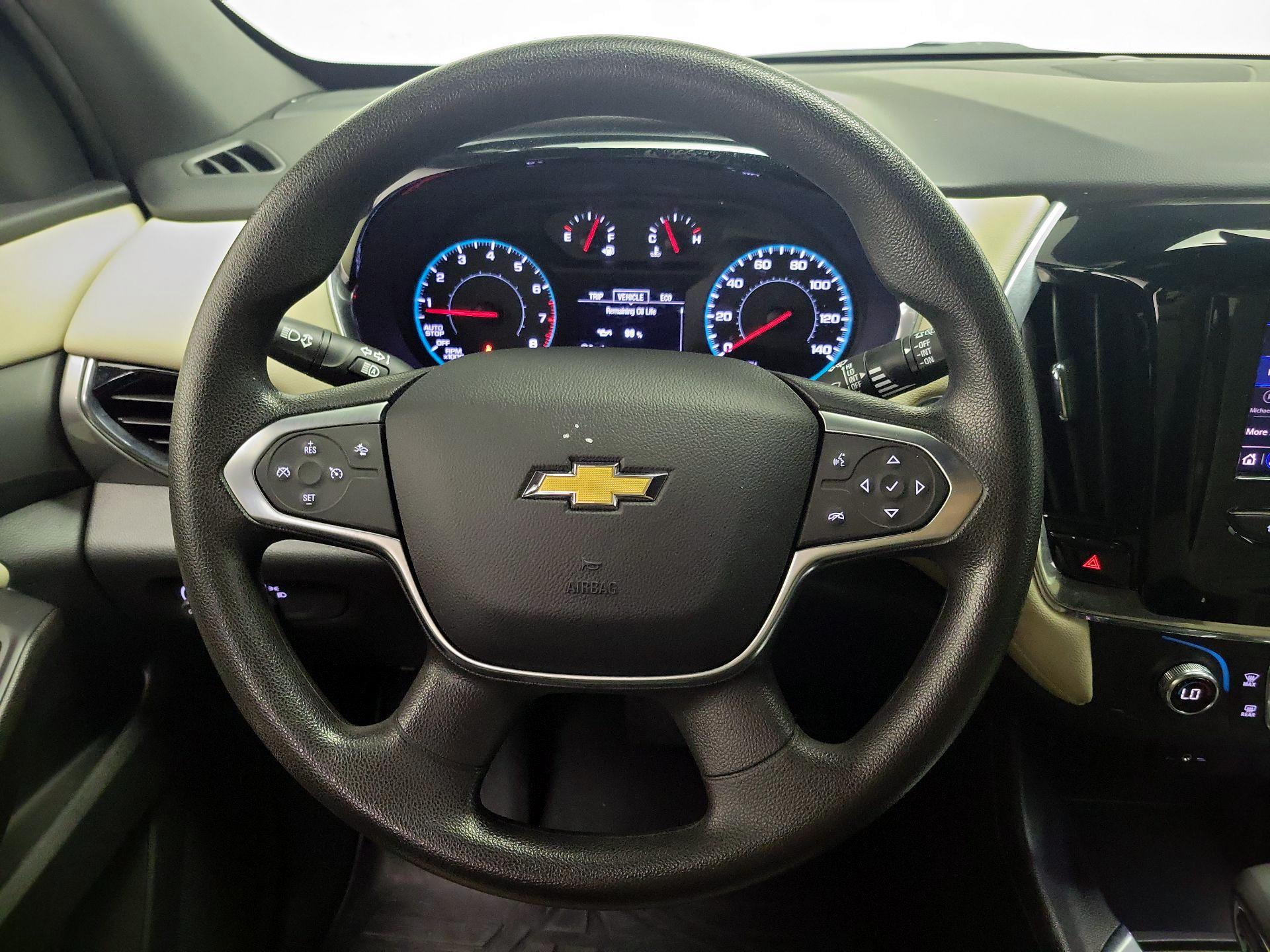 Thumbnail: 2023 Chevrolet Traverse - 10