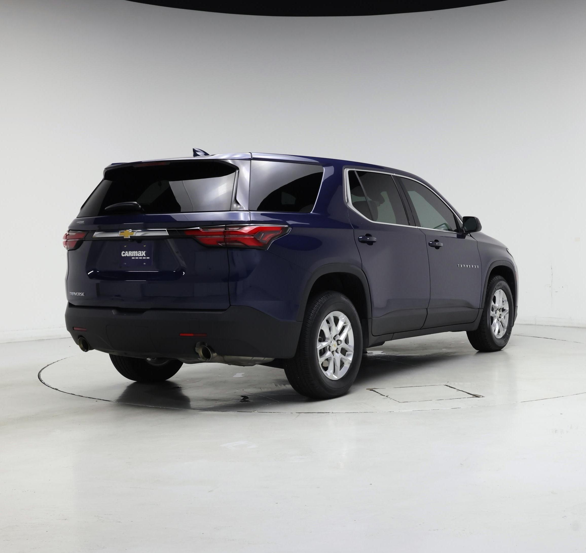 Thumbnail: 2023 Chevrolet Traverse - 8