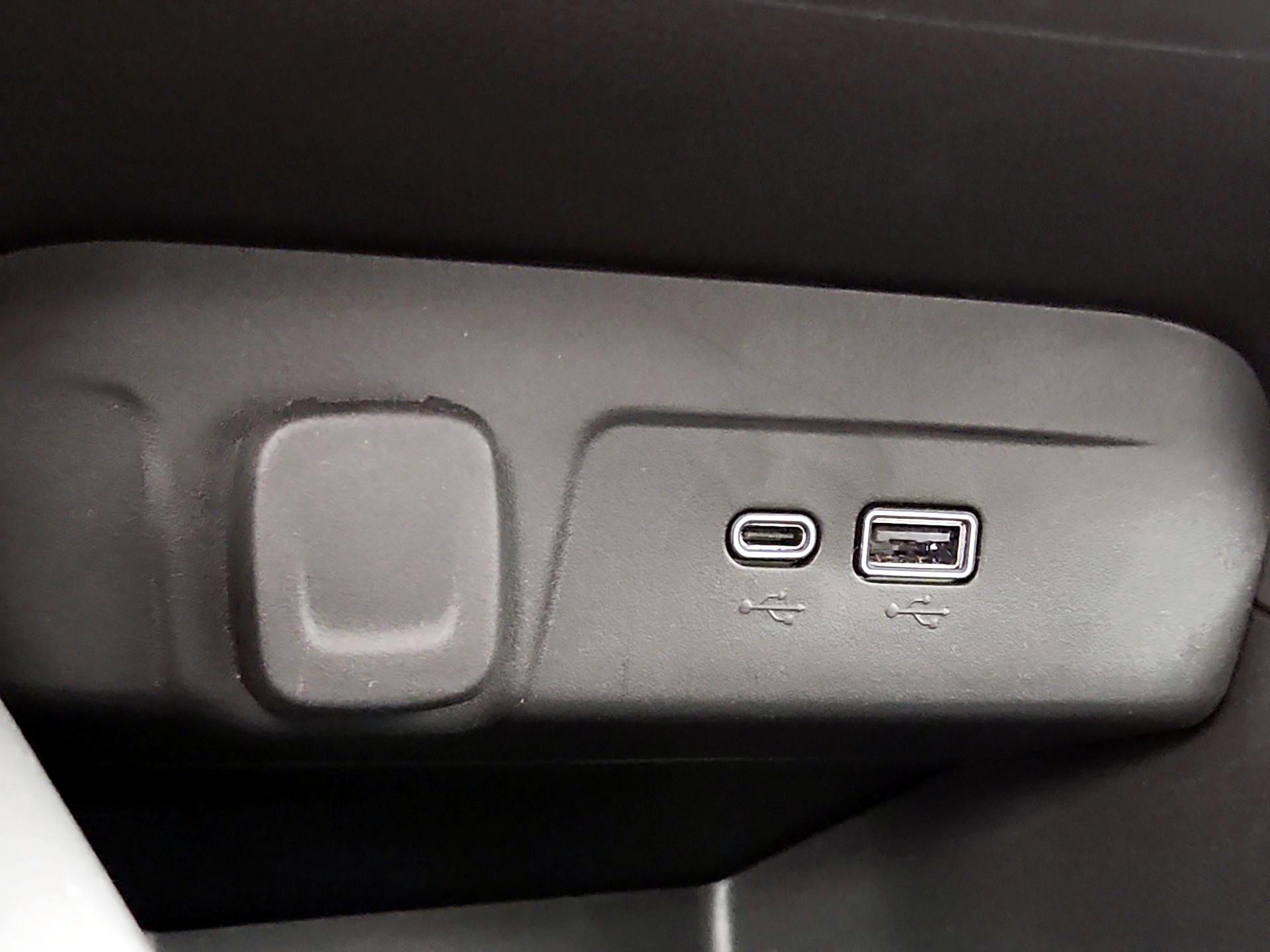 Thumbnail: 2024 Chevrolet Trax - 18