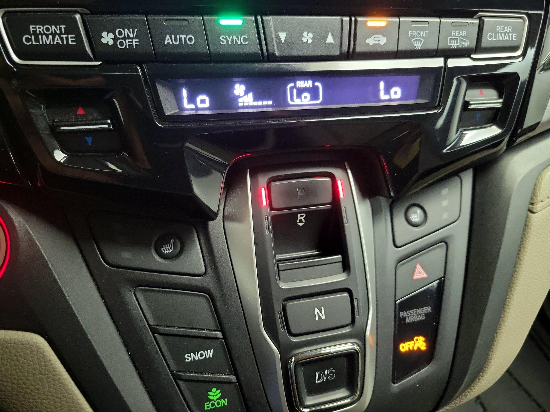 Thumbnail: 2019 Honda Odyssey - 16