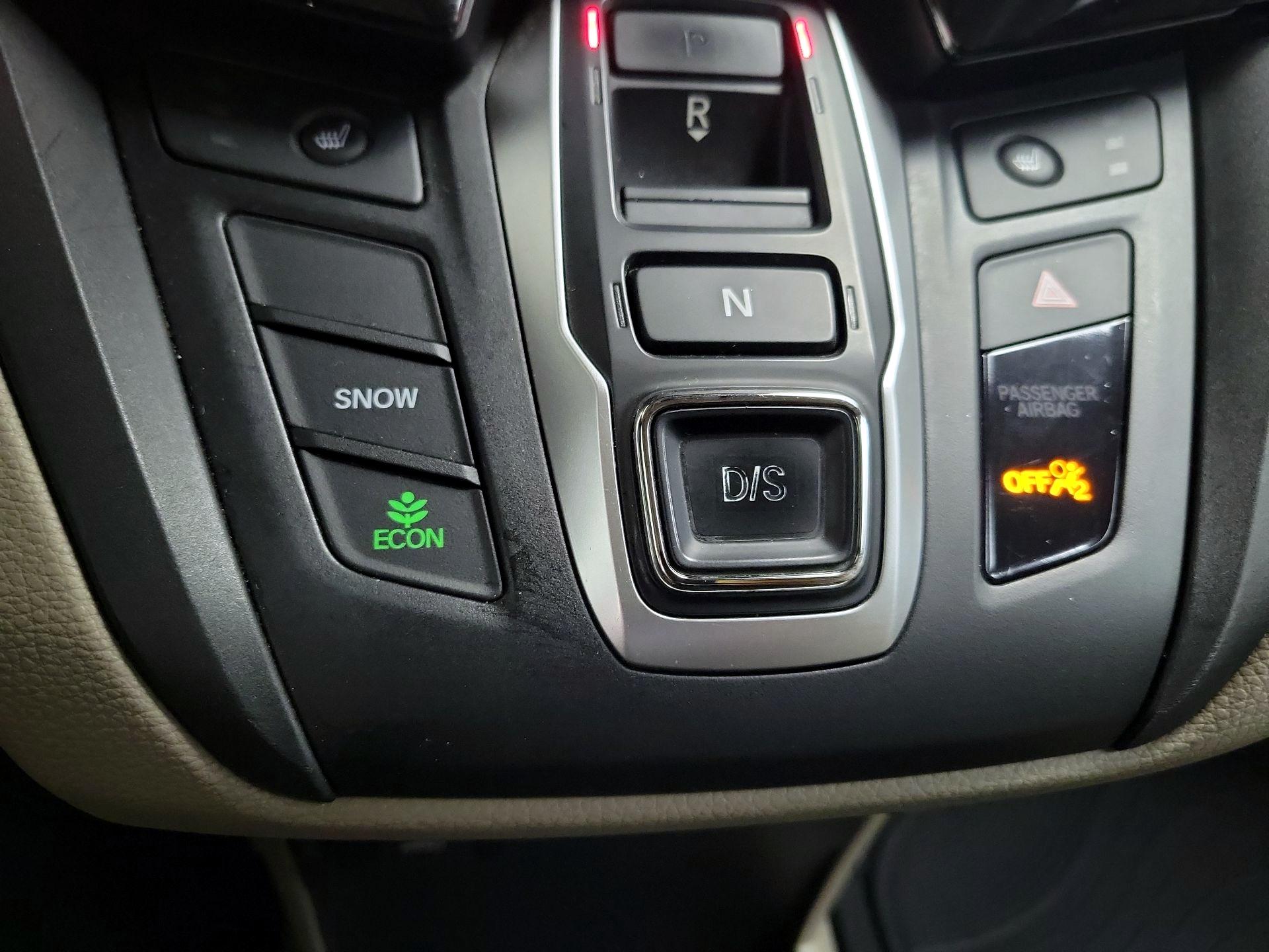 Thumbnail: 2019 Honda Odyssey - 17