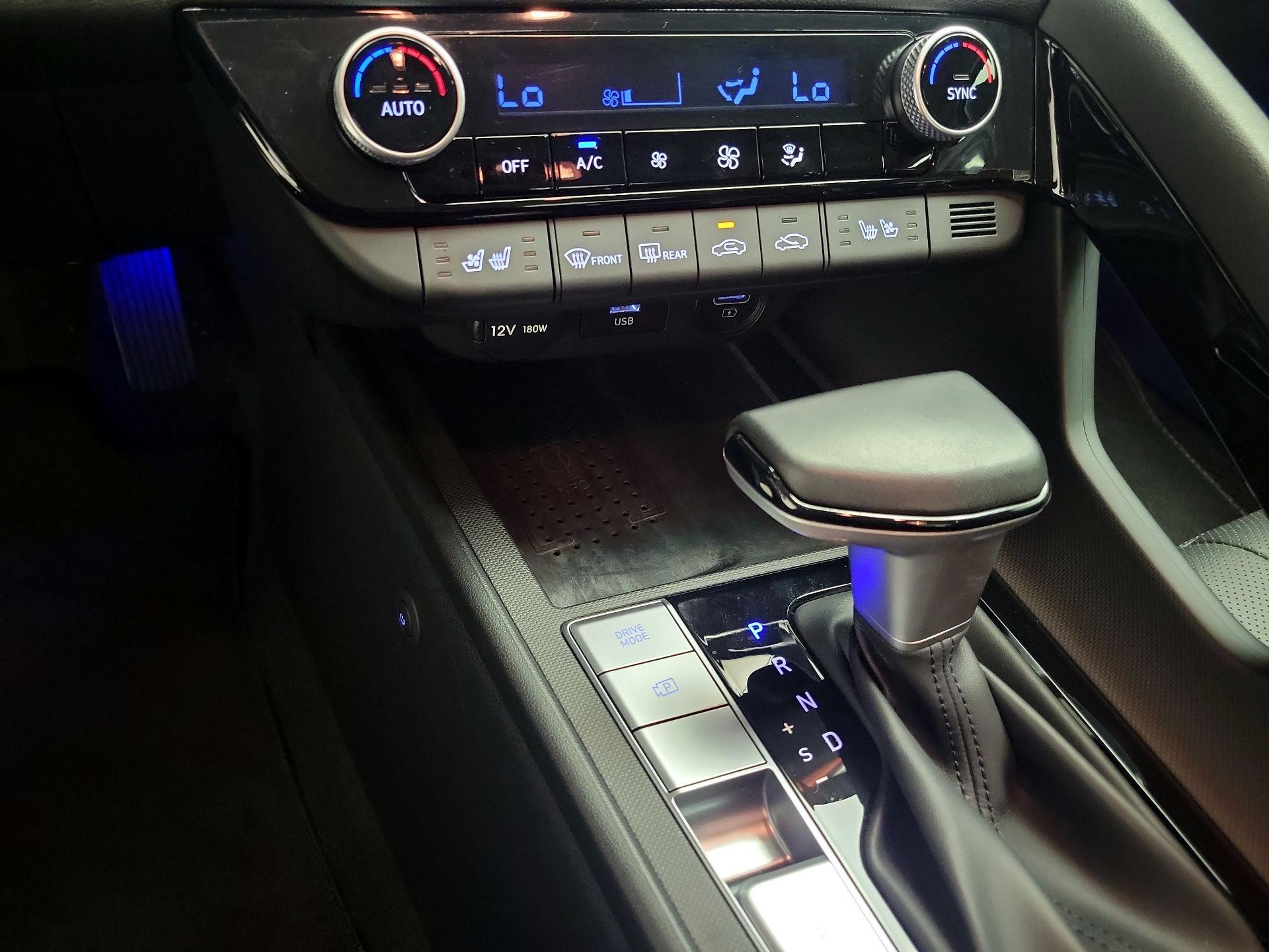 Thumbnail: 2022 Hyundai Elantra - 15