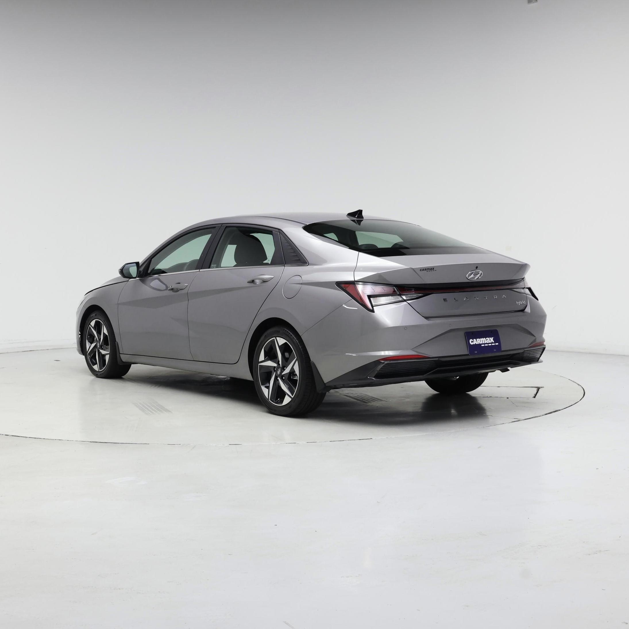 Thumbnail: 2022 Hyundai Elantra - 2