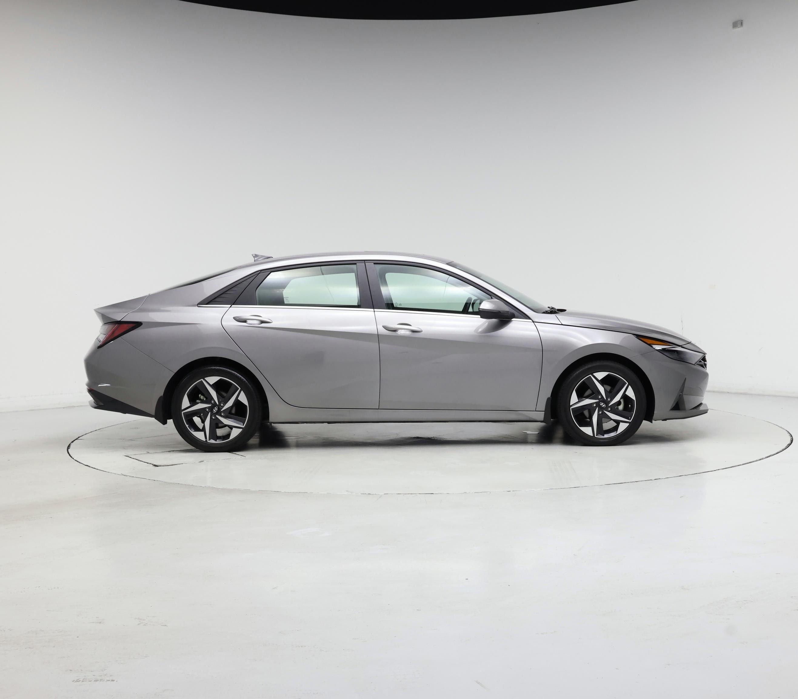 Thumbnail: 2022 Hyundai Elantra - 7