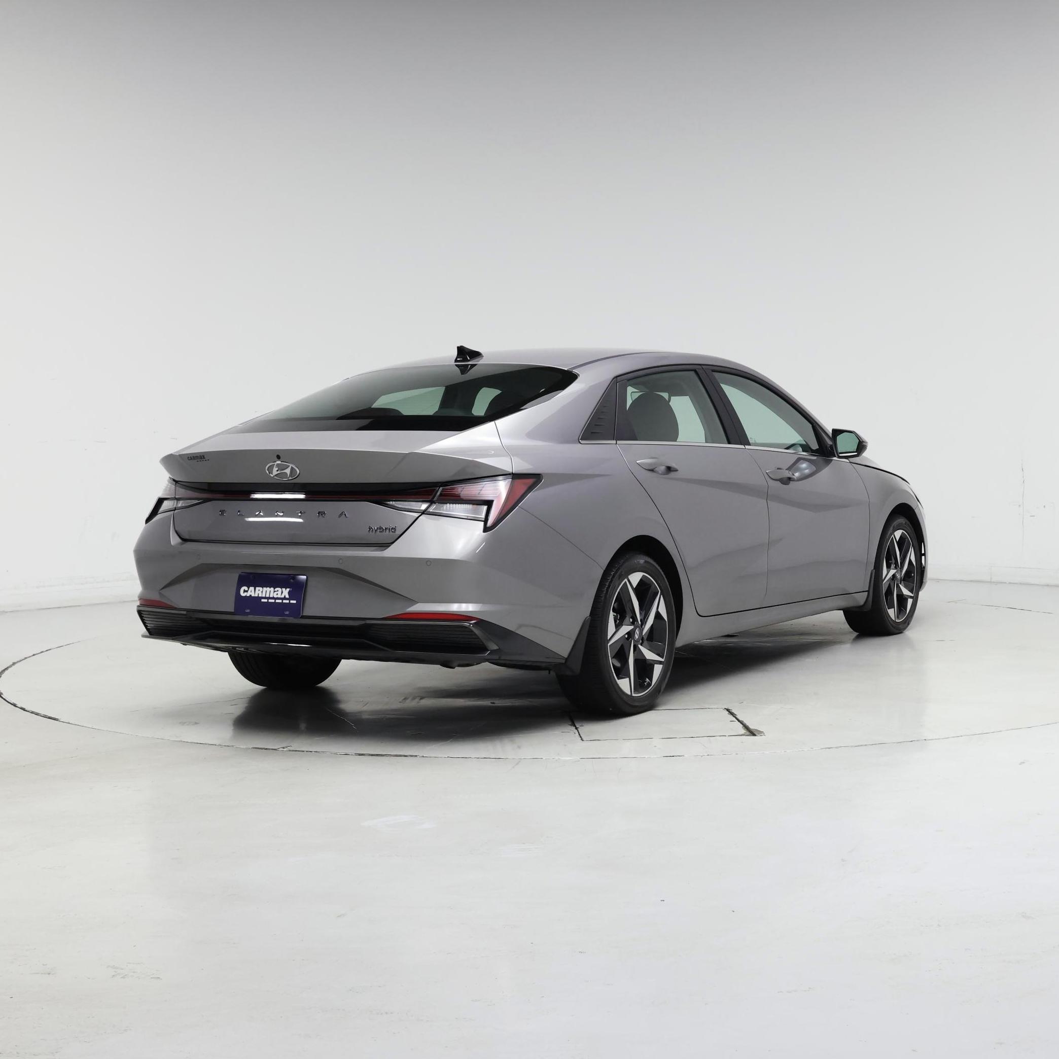 Thumbnail: 2022 Hyundai Elantra - 8