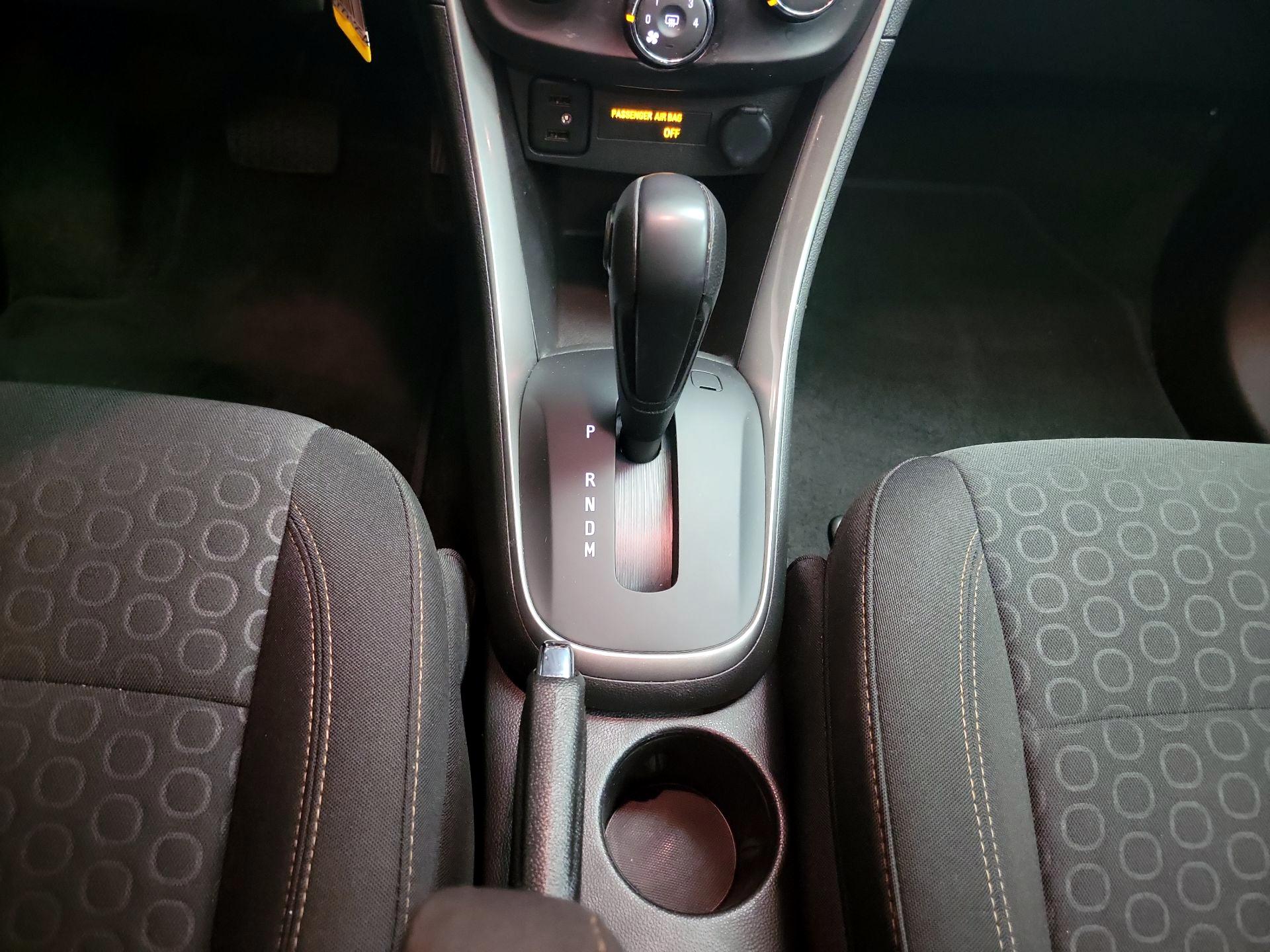 Thumbnail: 2021 Chevrolet Trax - 17