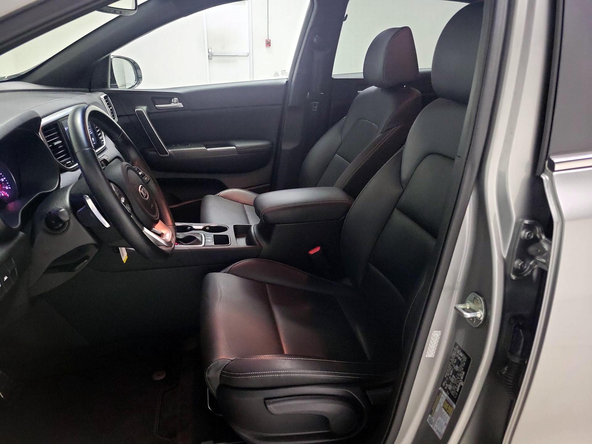 Thumbnail: 2020 Kia Sportage - 11
