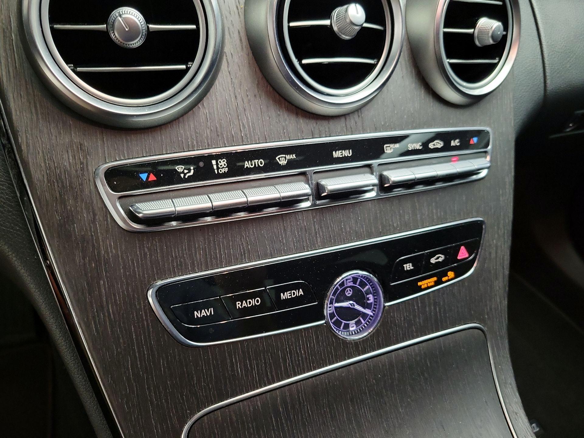 Thumbnail: 2020 Mercedes-Benz C-Class - 16