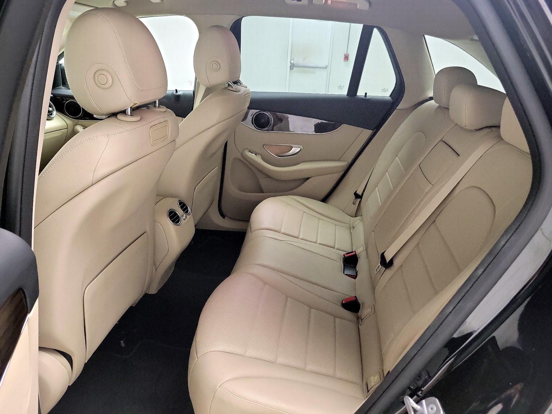 Thumbnail: 2019 Mercedes-Benz GLC - 17