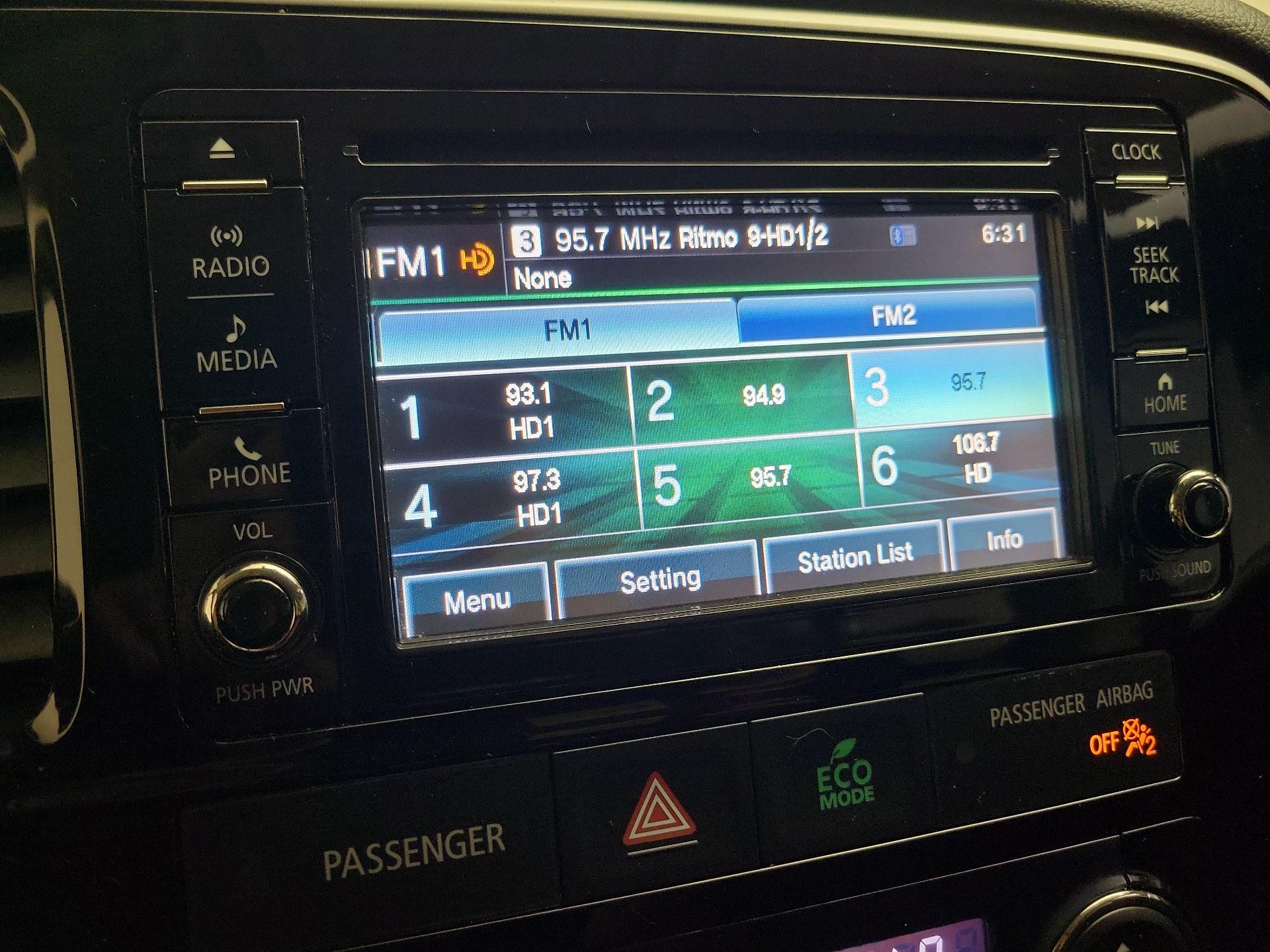 Thumbnail: 2016 Mitsubishi Outlander - 15