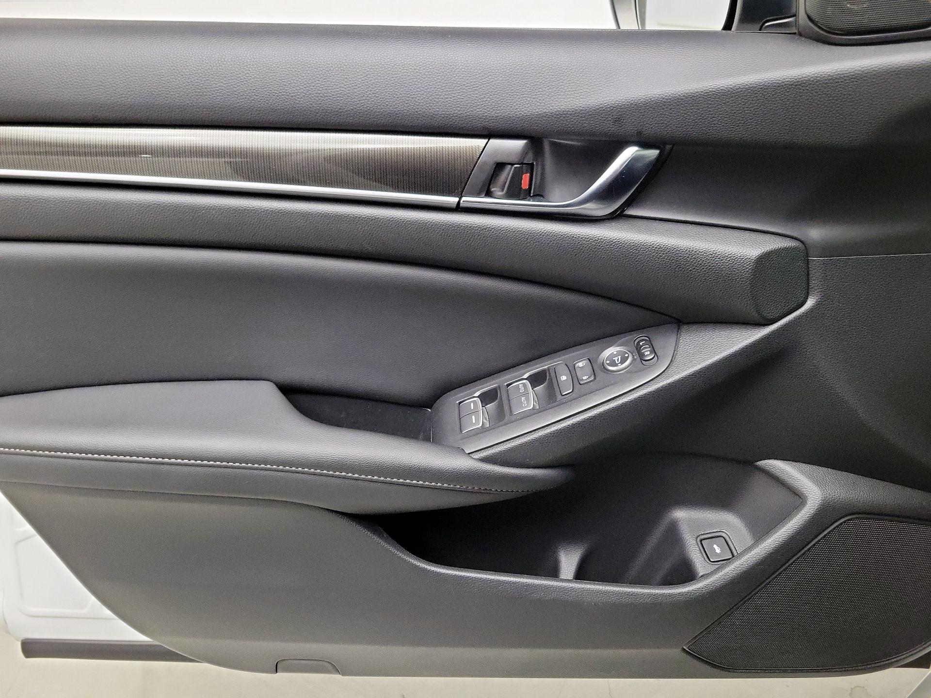 Thumbnail: 2021 Honda Accord - 12