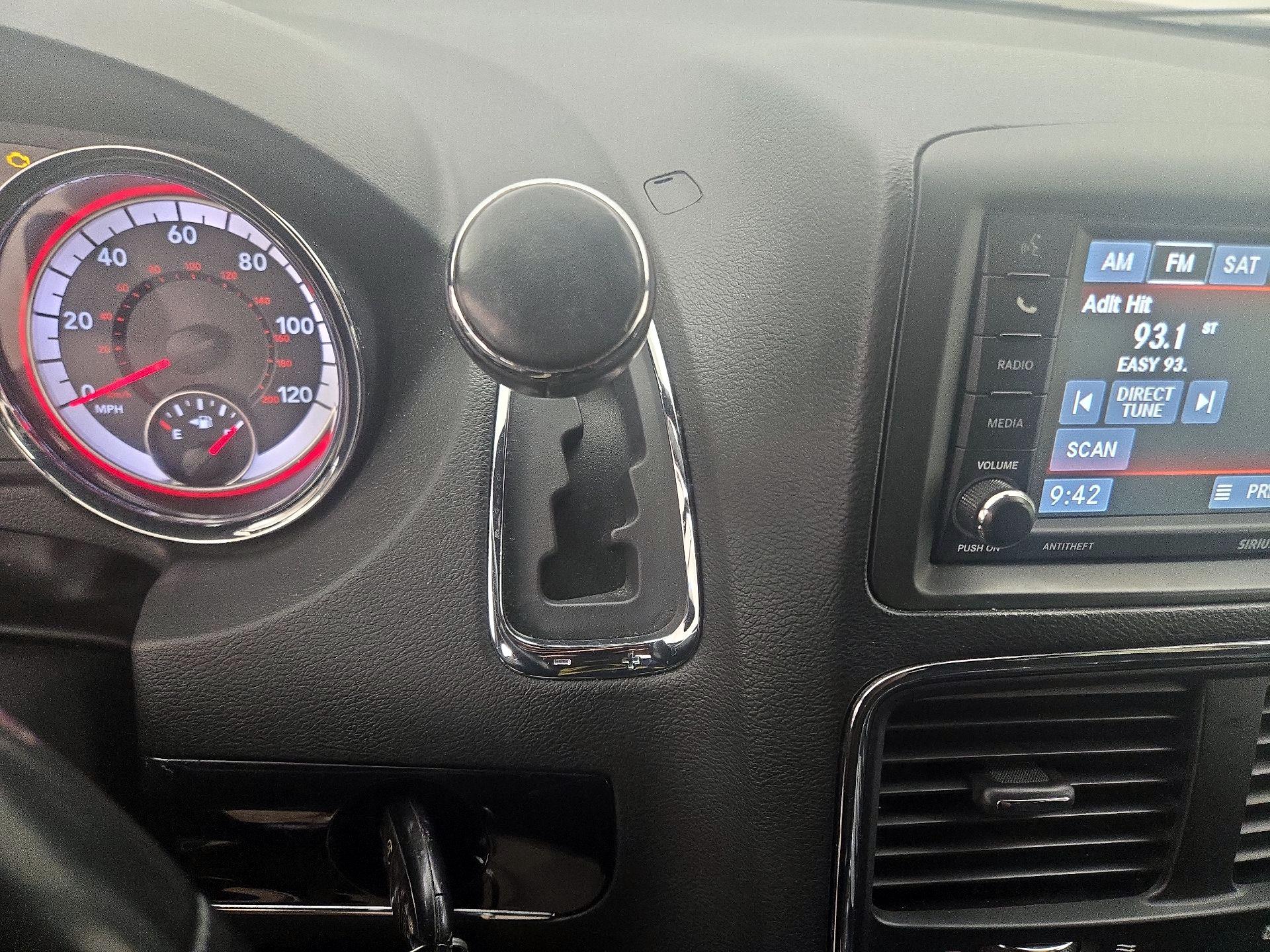 Thumbnail: 2019 Dodge Grand Caravan - 17