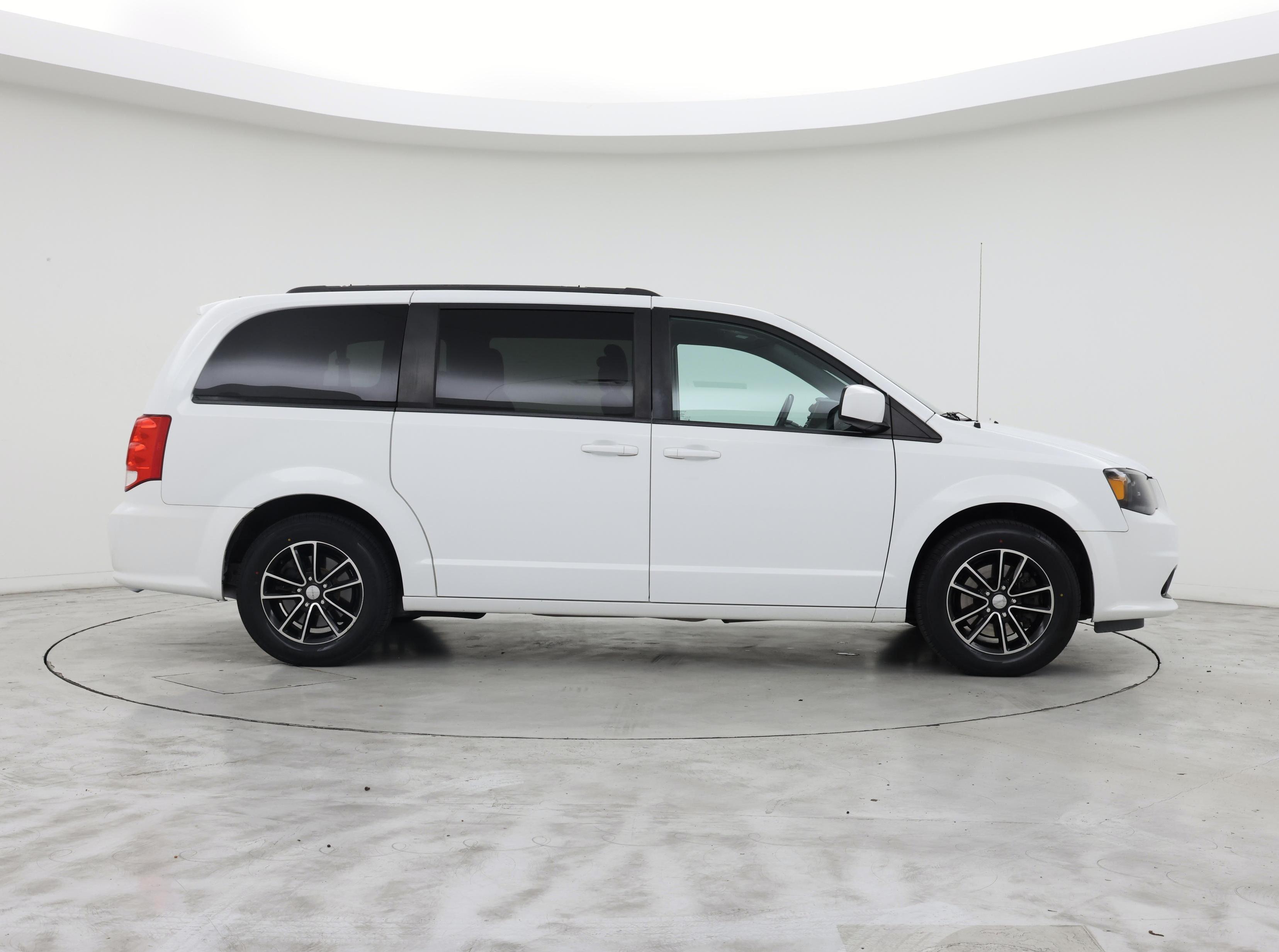 Thumbnail: 2019 Dodge Grand Caravan - 7