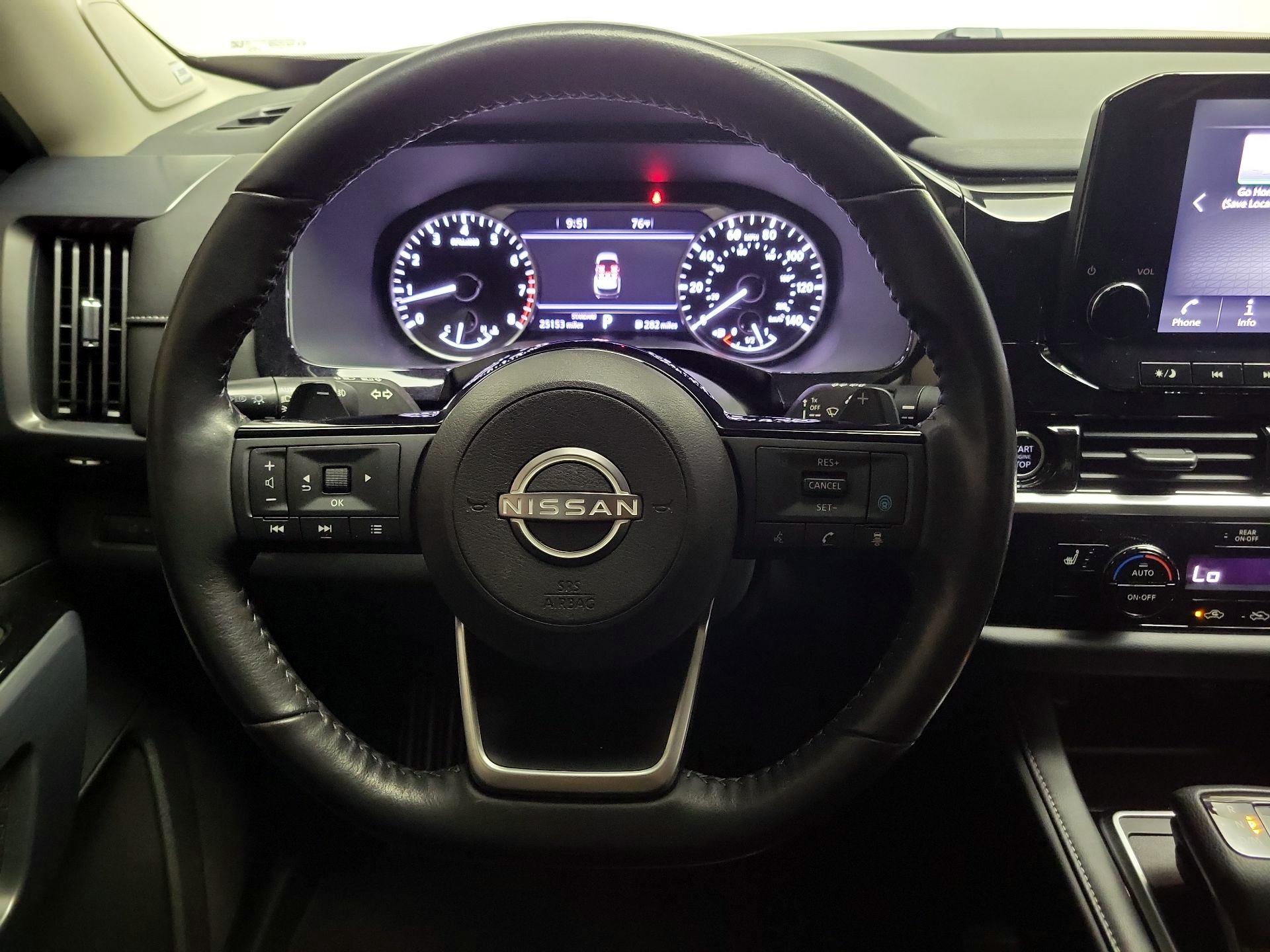 Thumbnail: 2022 Nissan Pathfinder - 10
