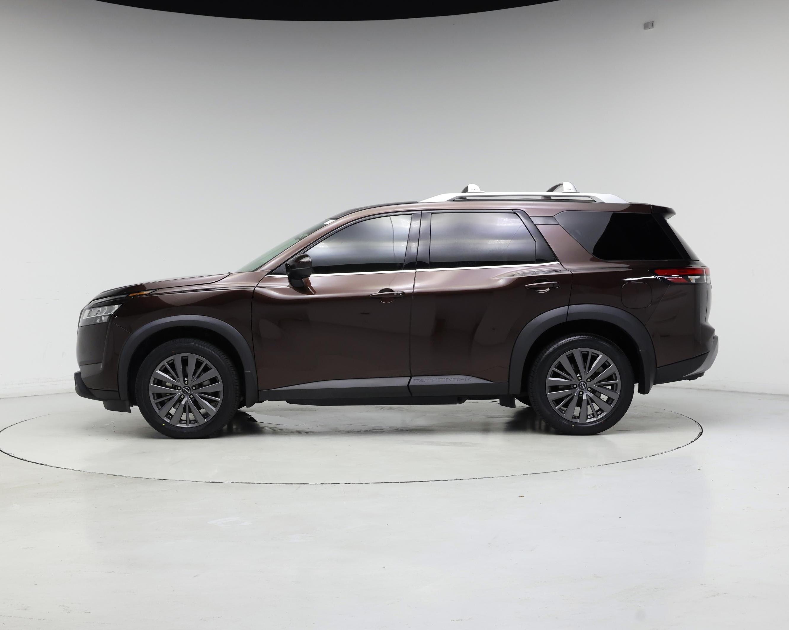Thumbnail: 2022 Nissan Pathfinder - 3