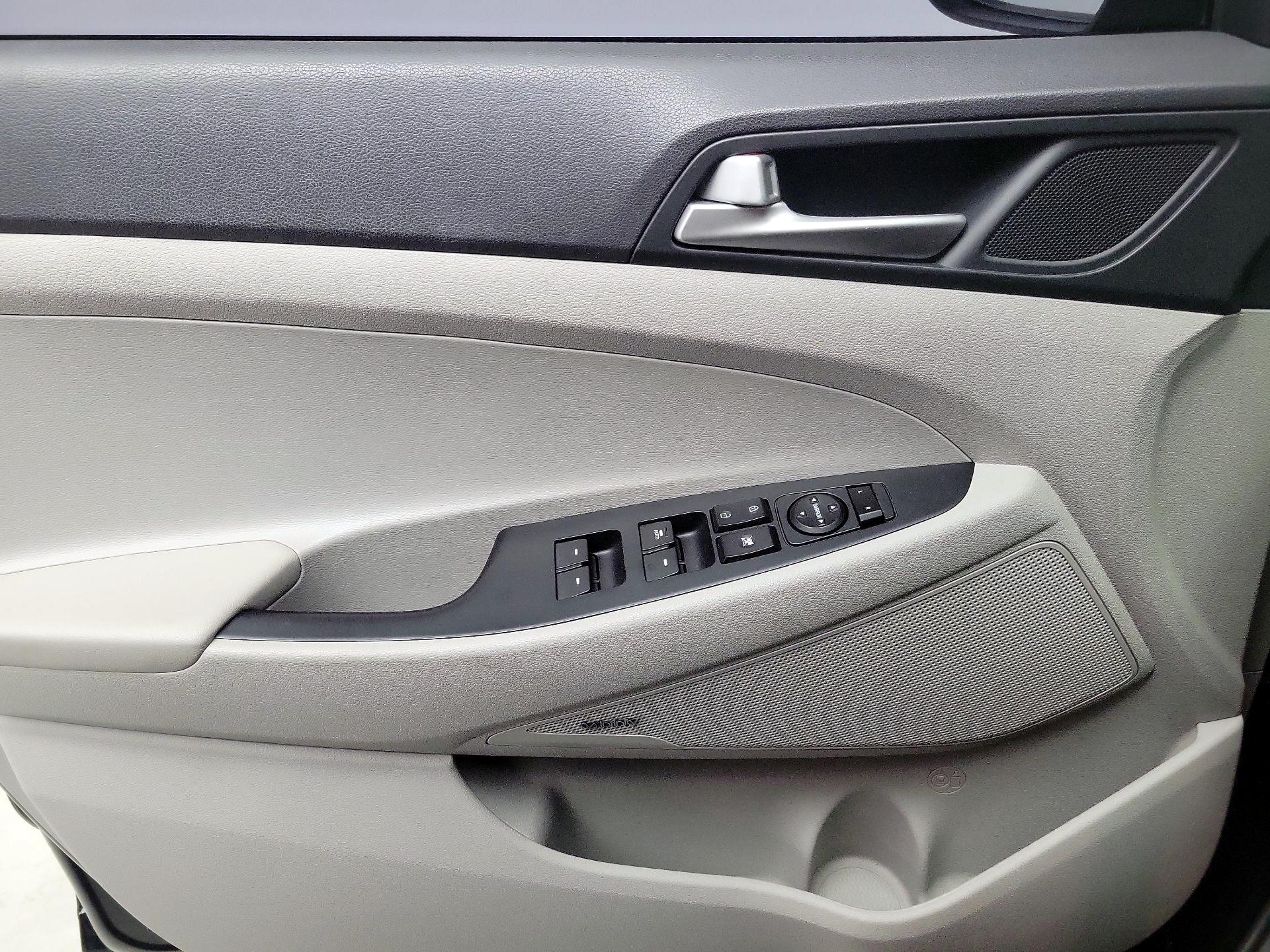 Thumbnail: 2020 Hyundai Tucson - 12