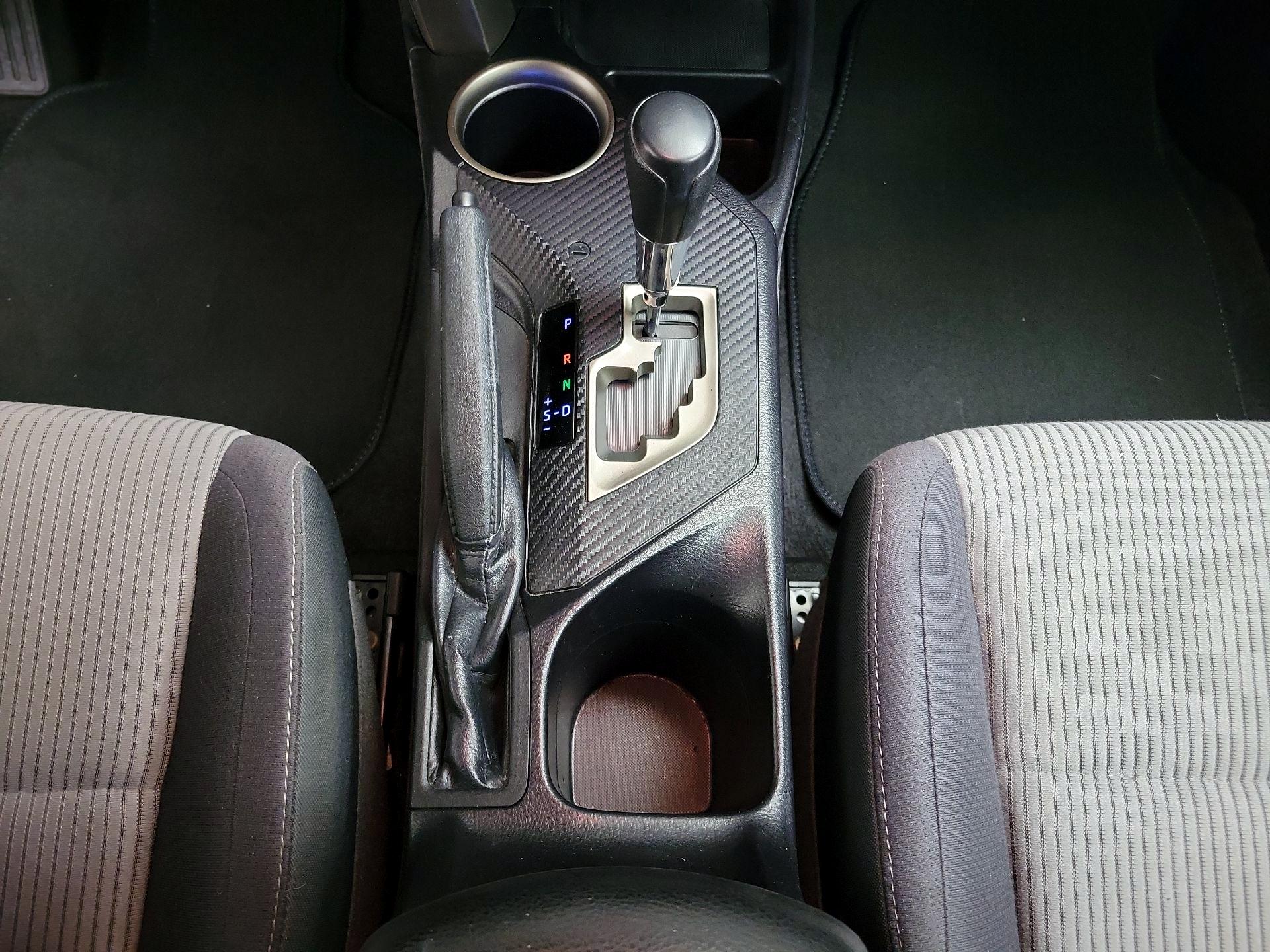 Thumbnail: 2015 Toyota RAV4 - 17