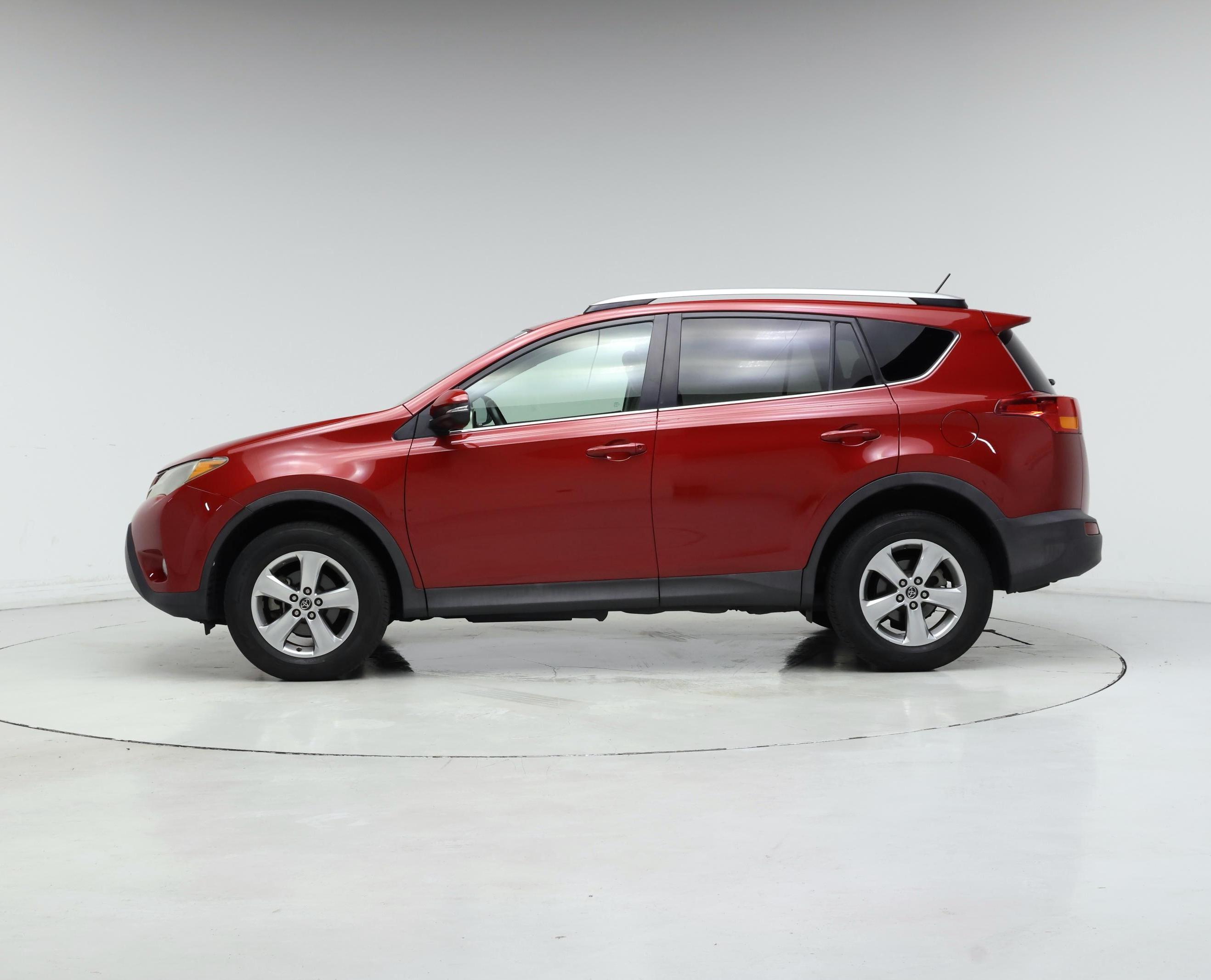 Thumbnail: 2015 Toyota RAV4 - 3