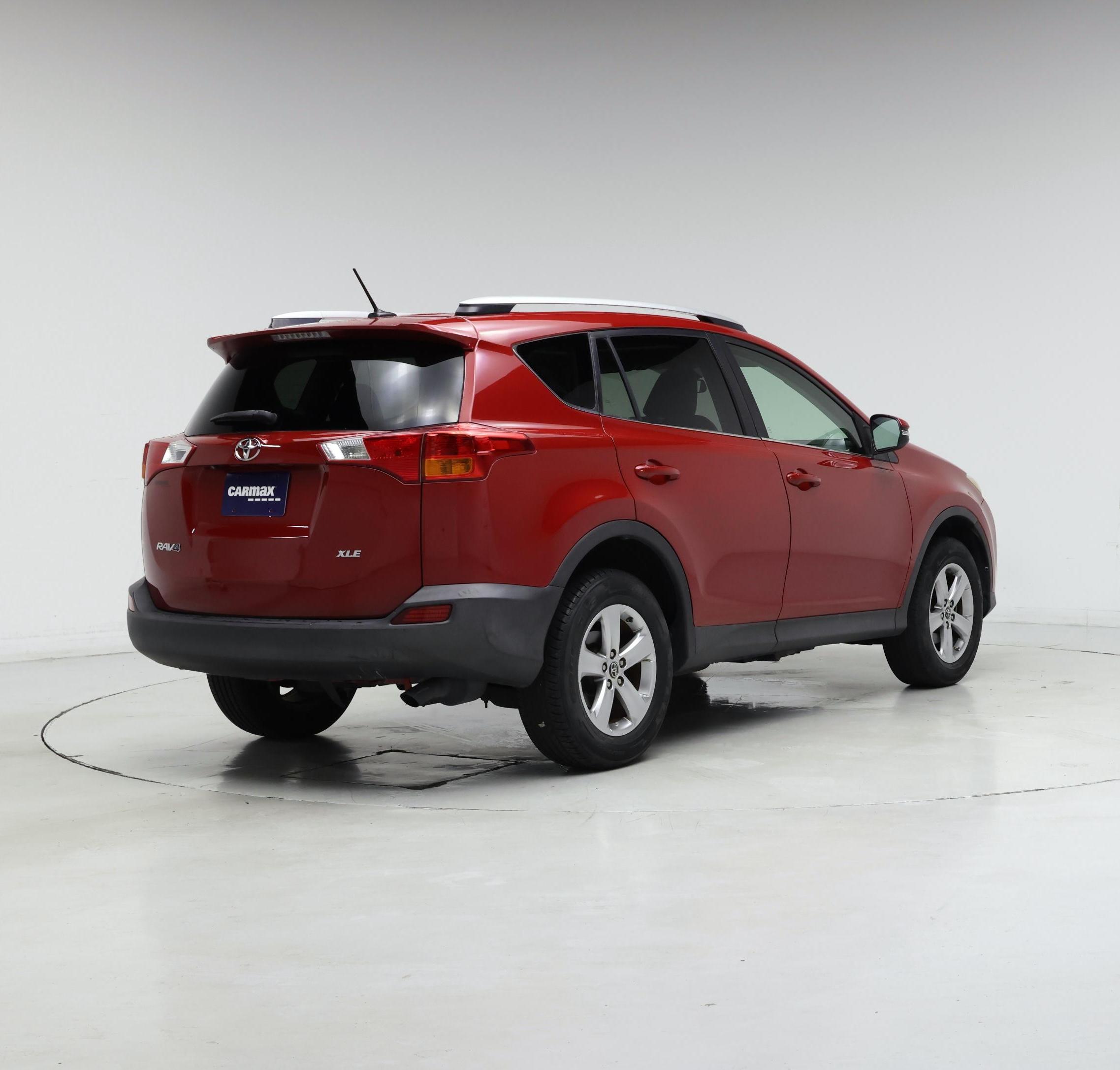 Thumbnail: 2015 Toyota RAV4 - 8