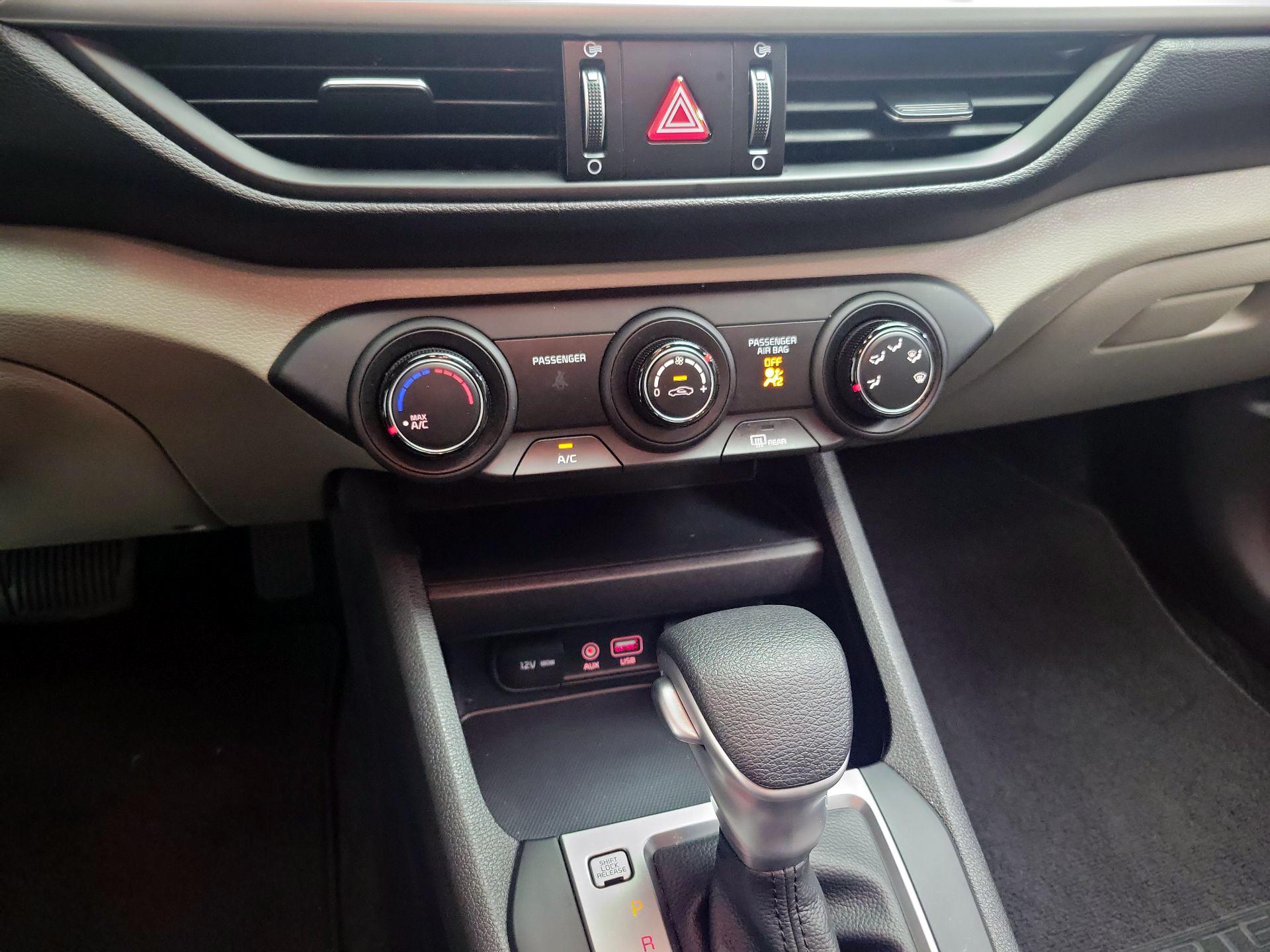 Thumbnail: 2021 Kia Forte - 16