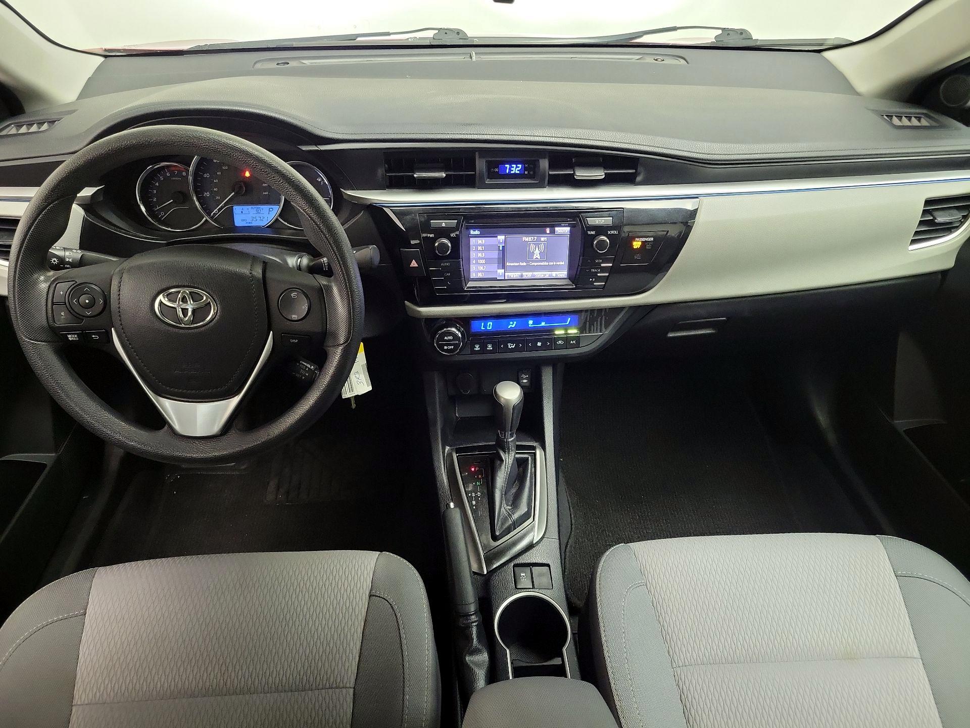 Thumbnail: 2015 Toyota Corolla - 9