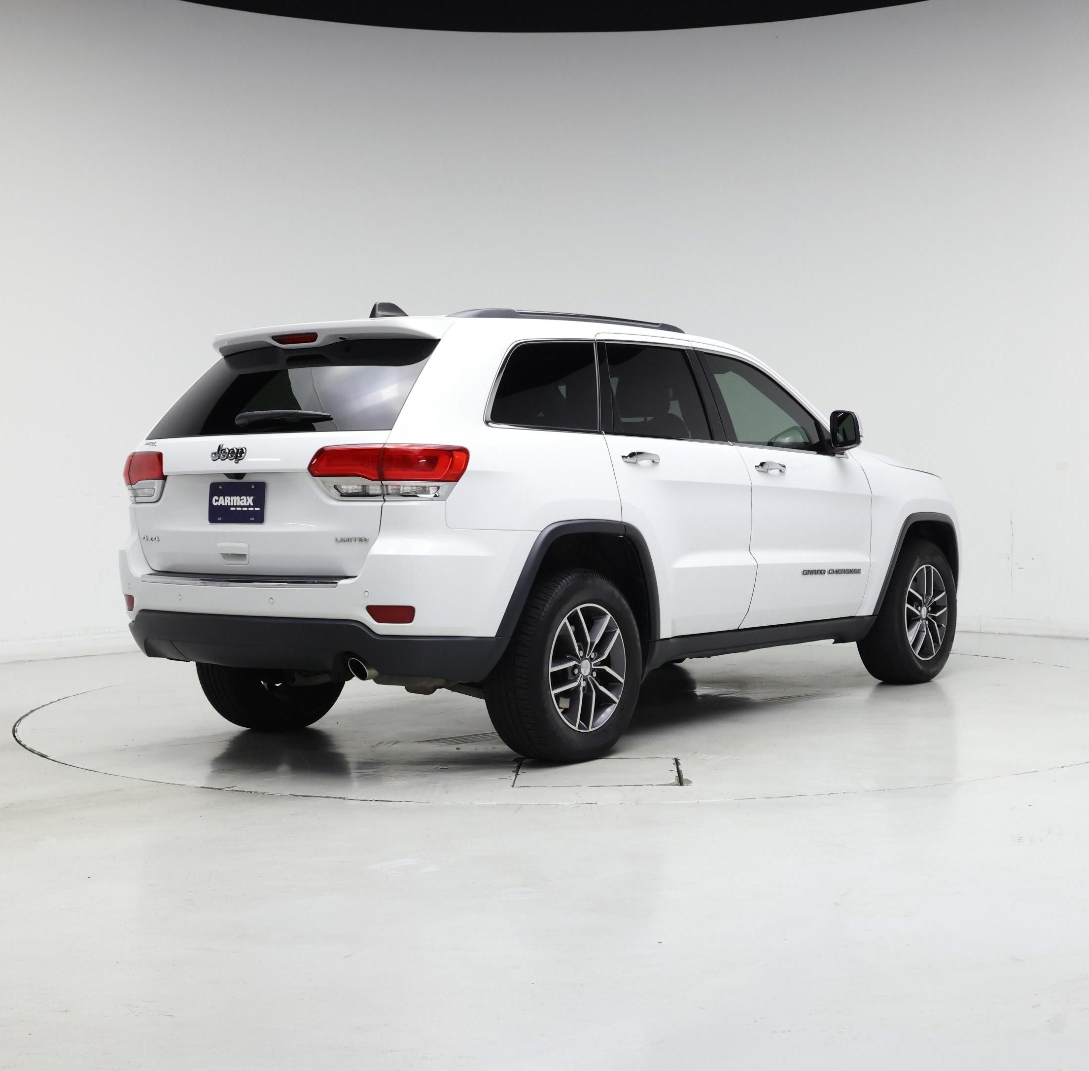 Thumbnail: 2018 Jeep Grand Cherokee - 8