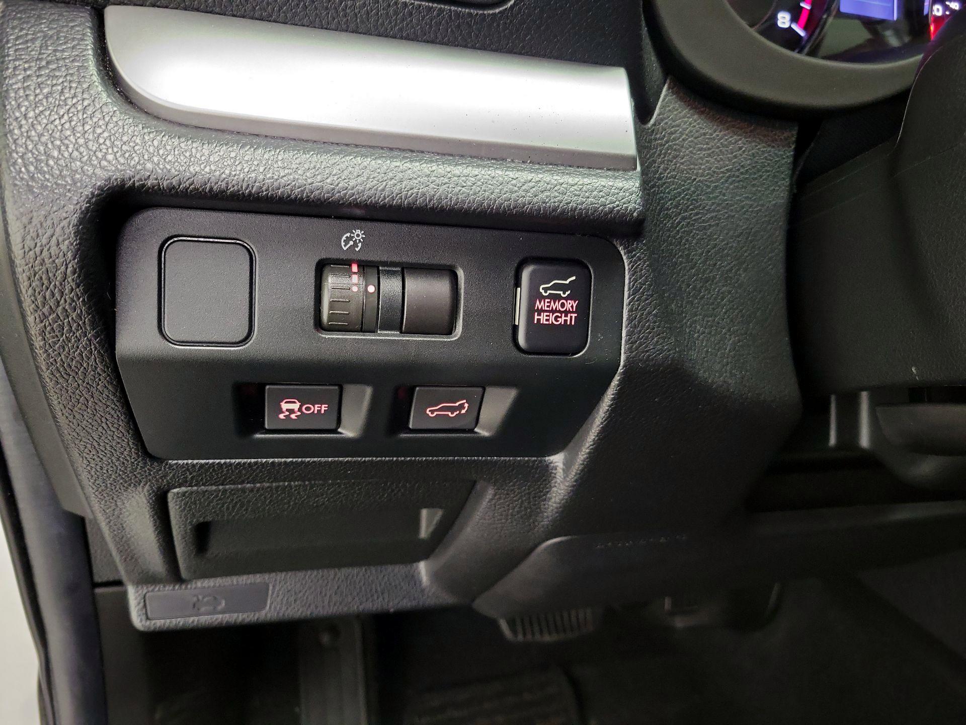 Thumbnail: 2015 Subaru Forester - 13