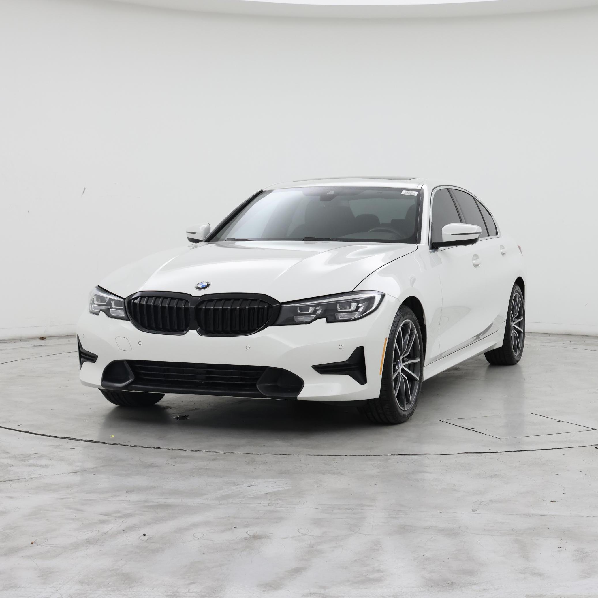 Thumbnail: 2020 BMW 3 Series - 4