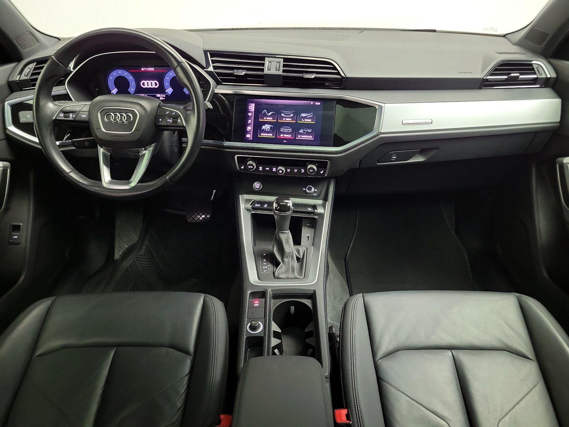 Thumbnail: 2020 Audi Q3 - 9