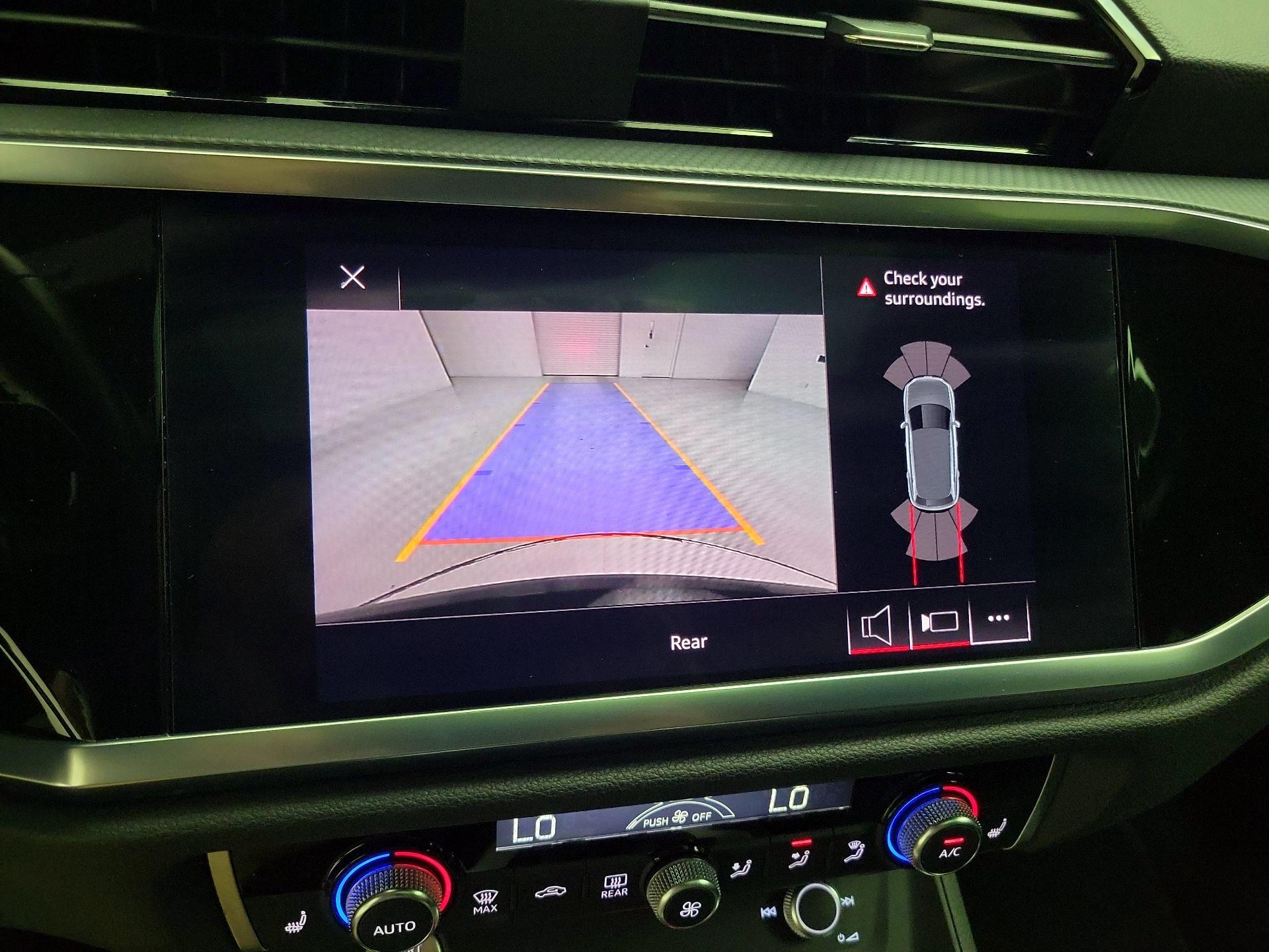 Thumbnail: 2020 Audi Q3 - 15