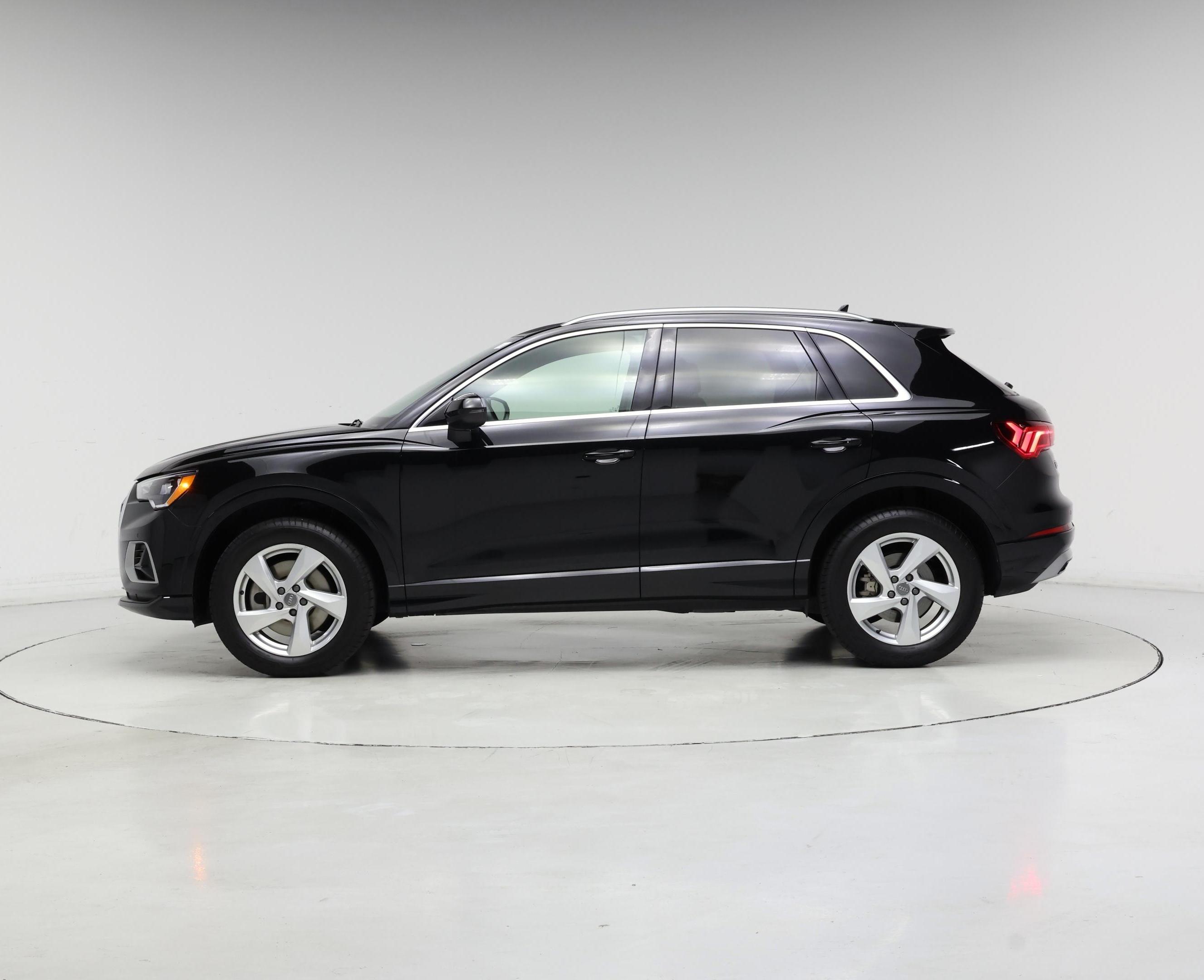 Thumbnail: 2020 Audi Q3 - 3