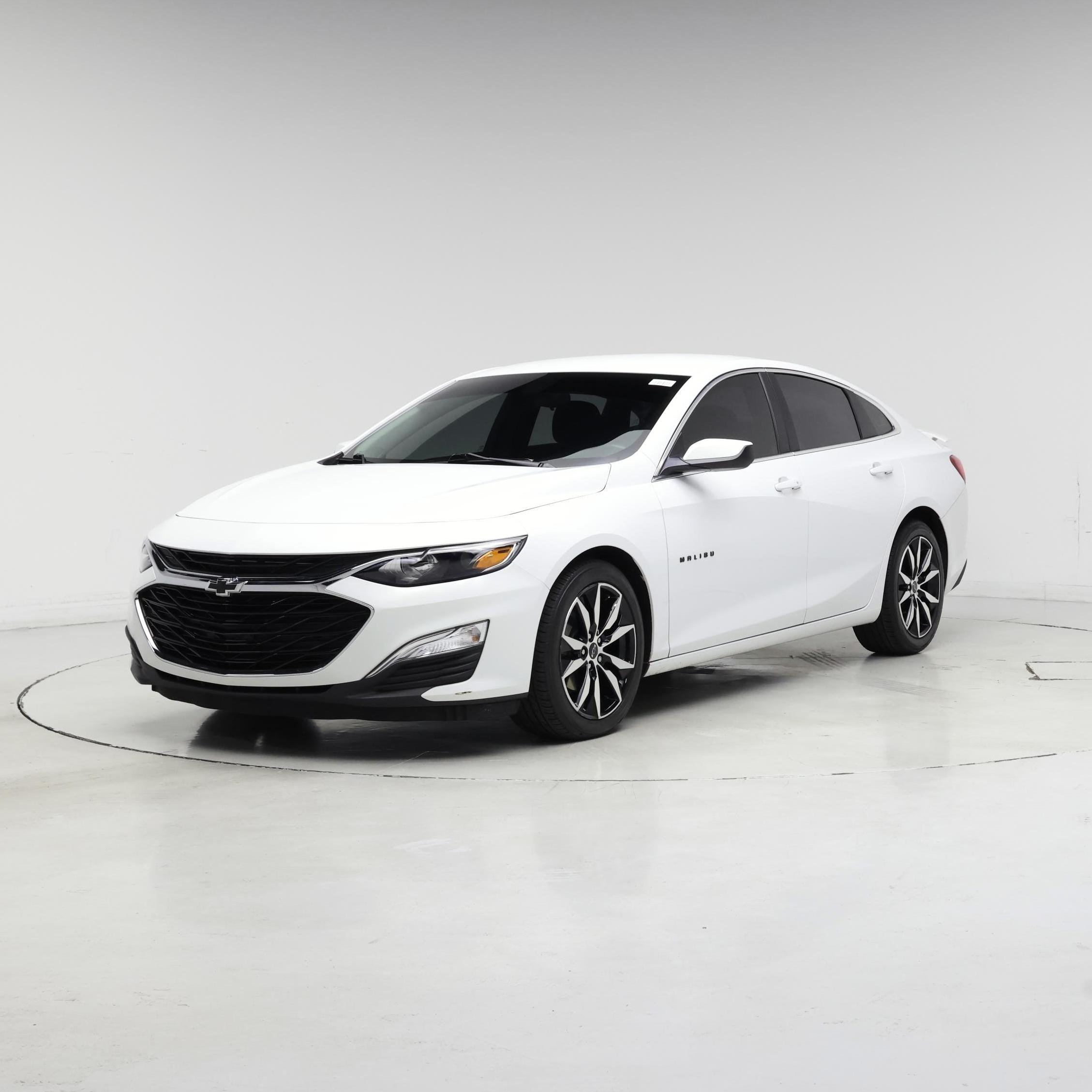 Thumbnail: 2021 Chevrolet Malibu - 4