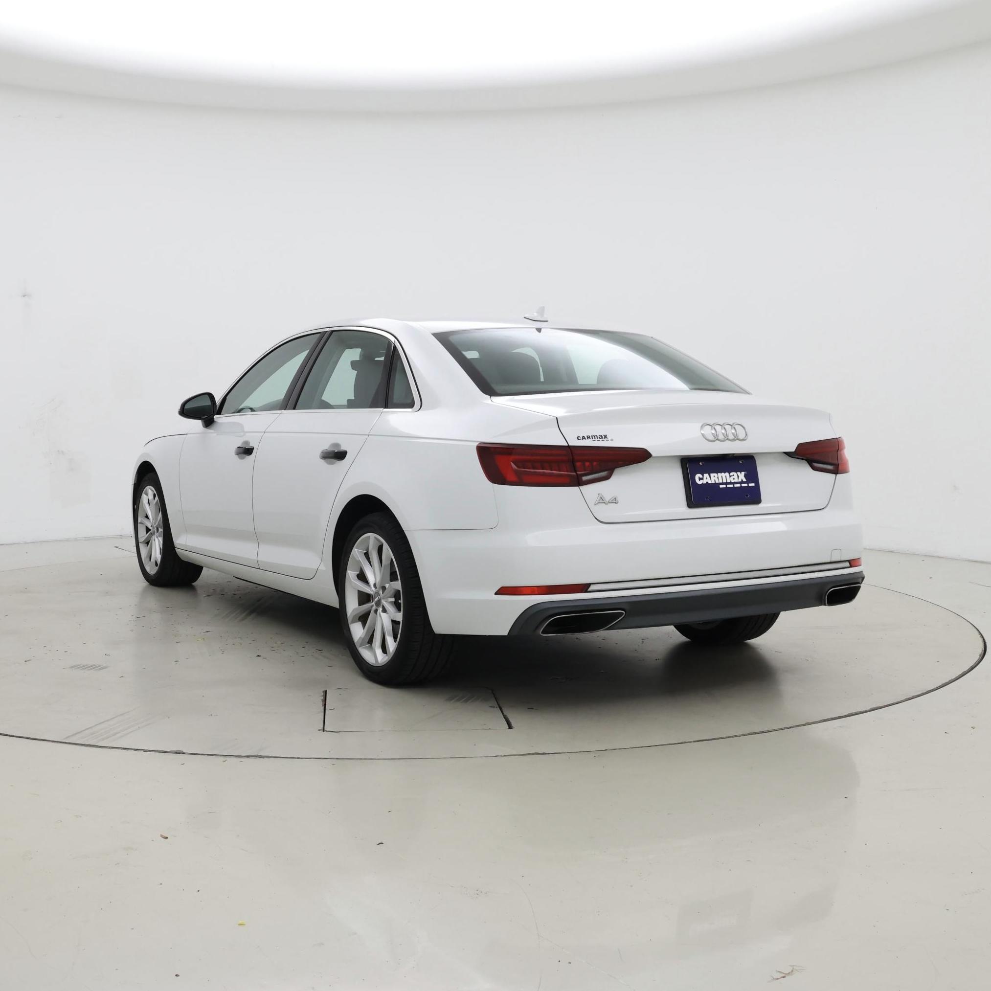 Thumbnail: 2019 Audi A4 - 2