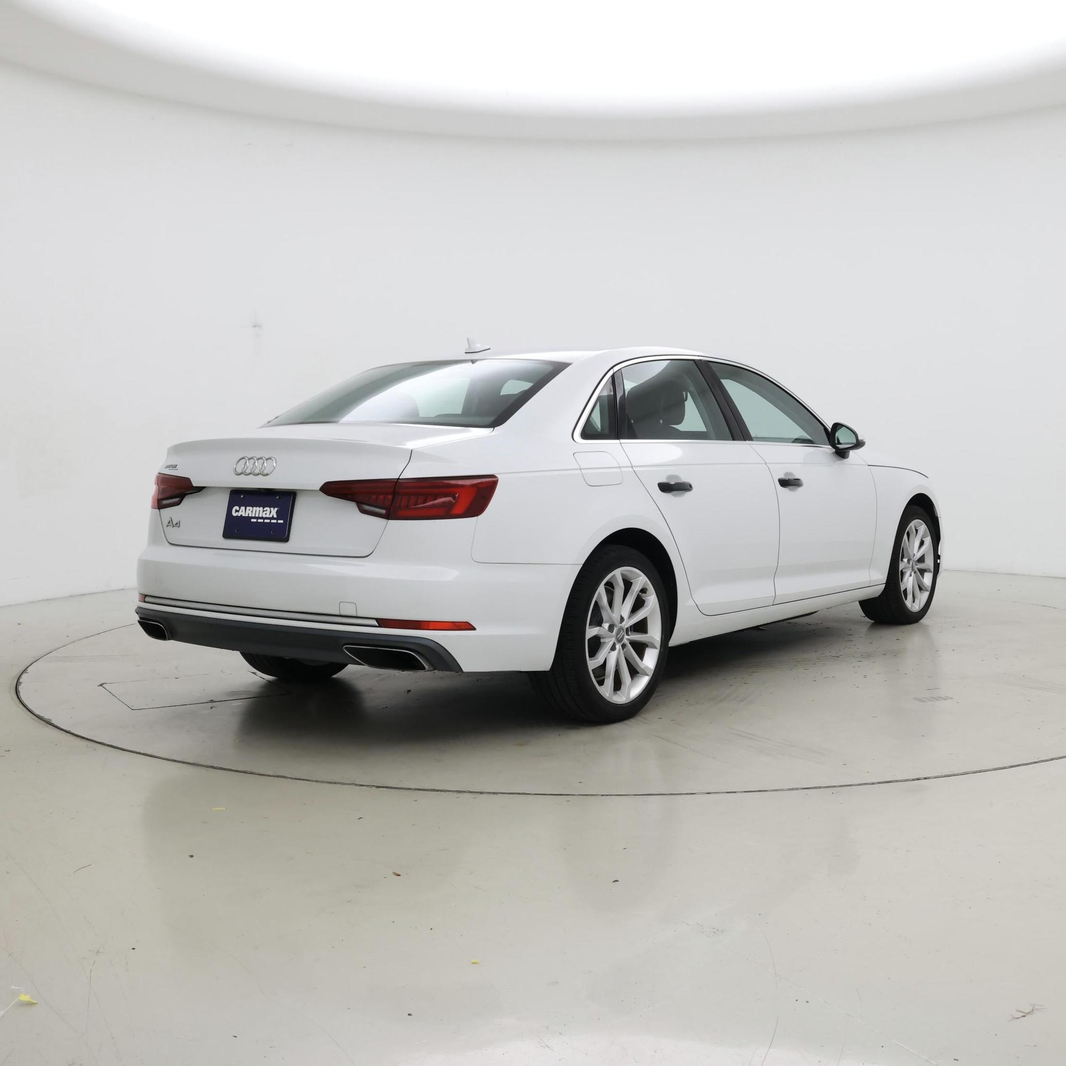 Thumbnail: 2019 Audi A4 - 8