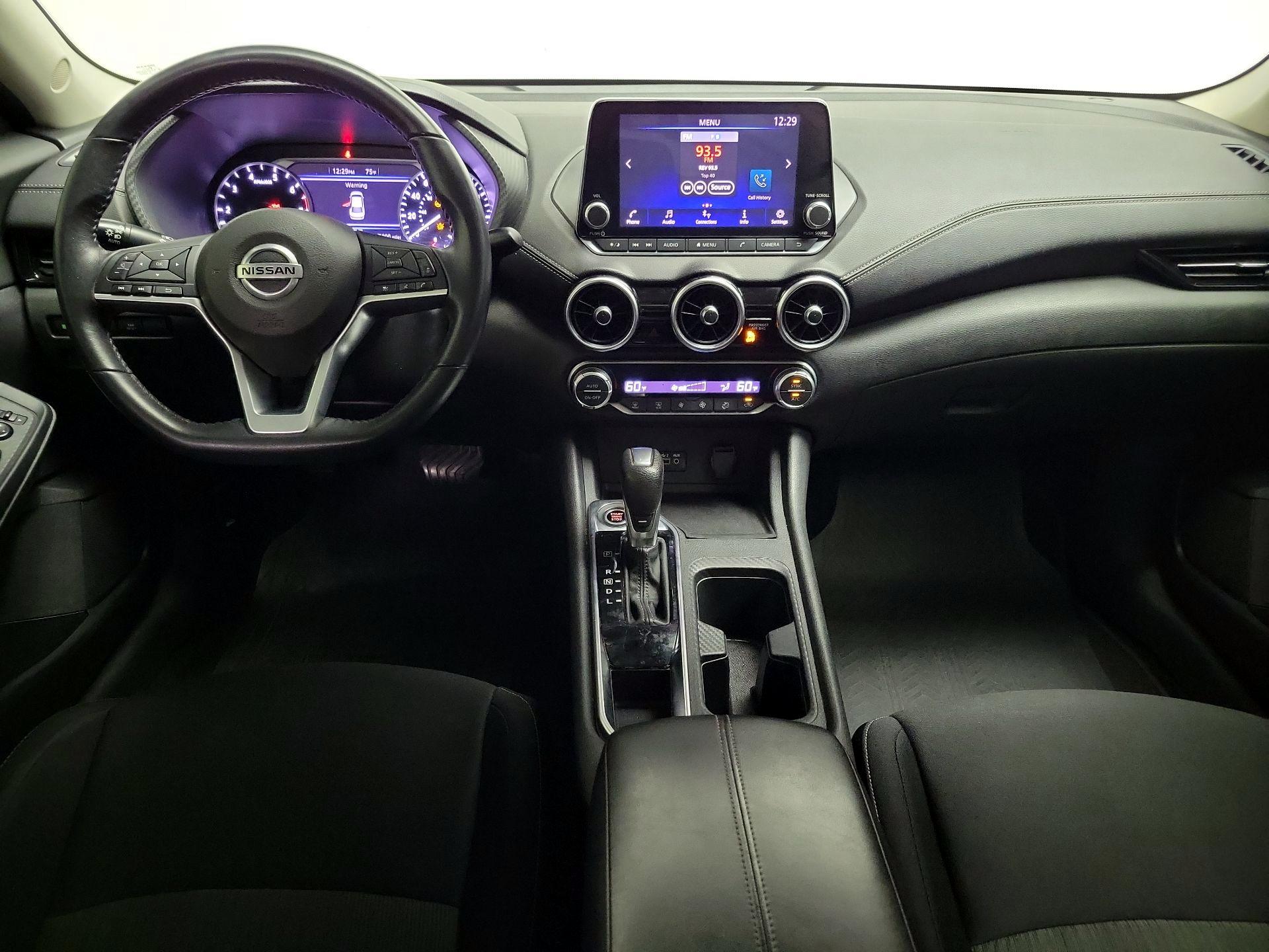 Thumbnail: 2020 Nissan Sentra - 9