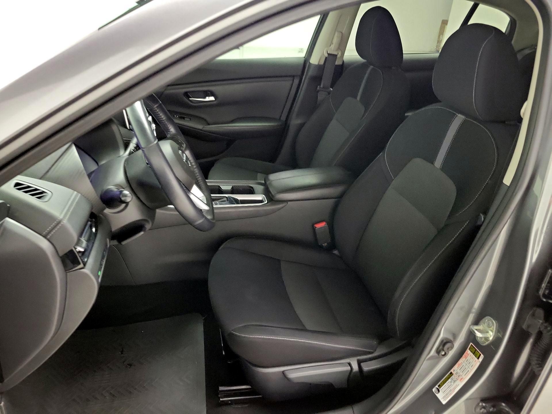 Thumbnail: 2020 Nissan Sentra - 11