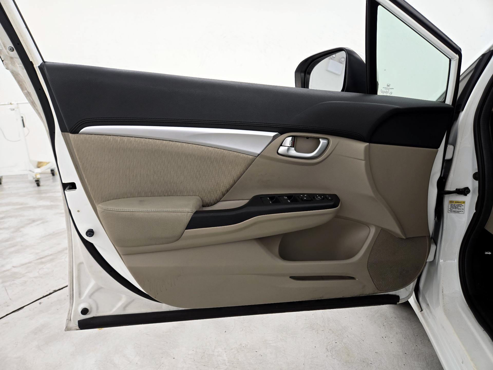 Thumbnail: 2015 Honda Civic - 12