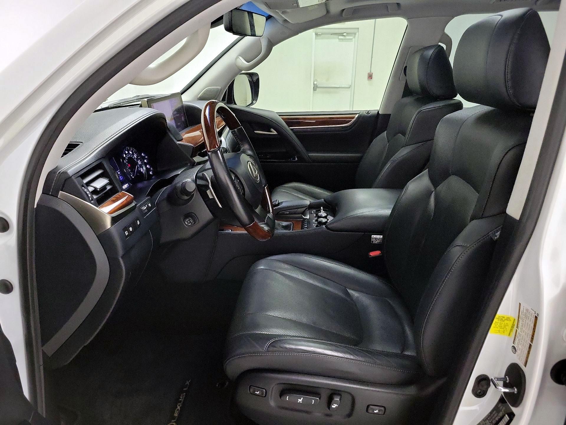 Thumbnail: 2021 Lexus LX - 11