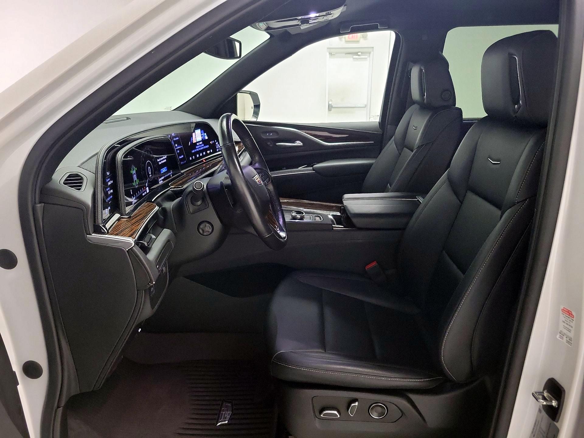 Thumbnail: 2023 Cadillac Escalade - 11