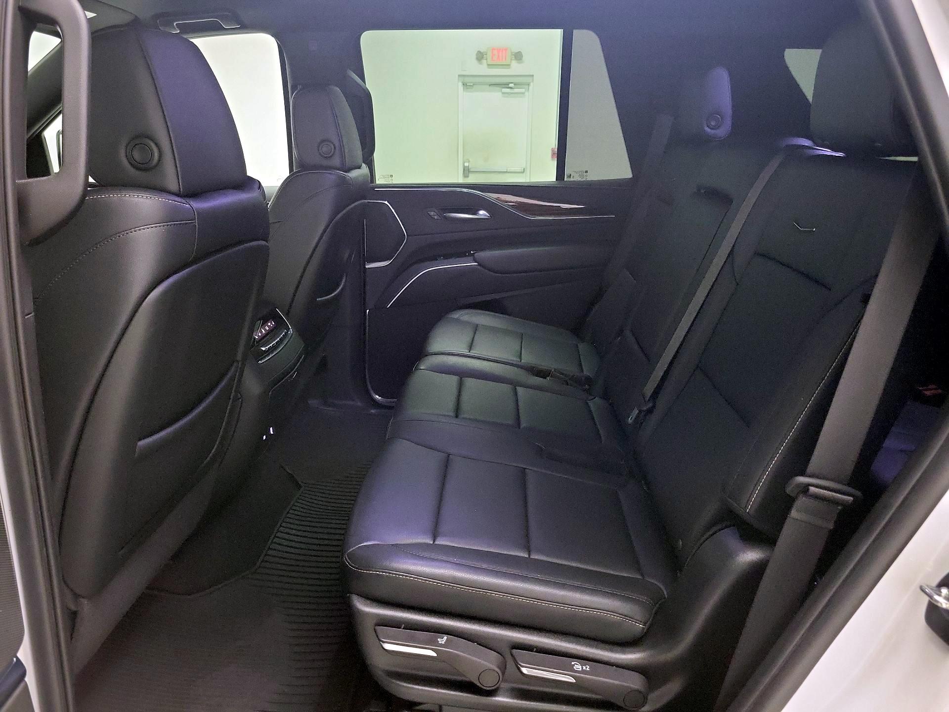 Thumbnail: 2023 Cadillac Escalade - 18