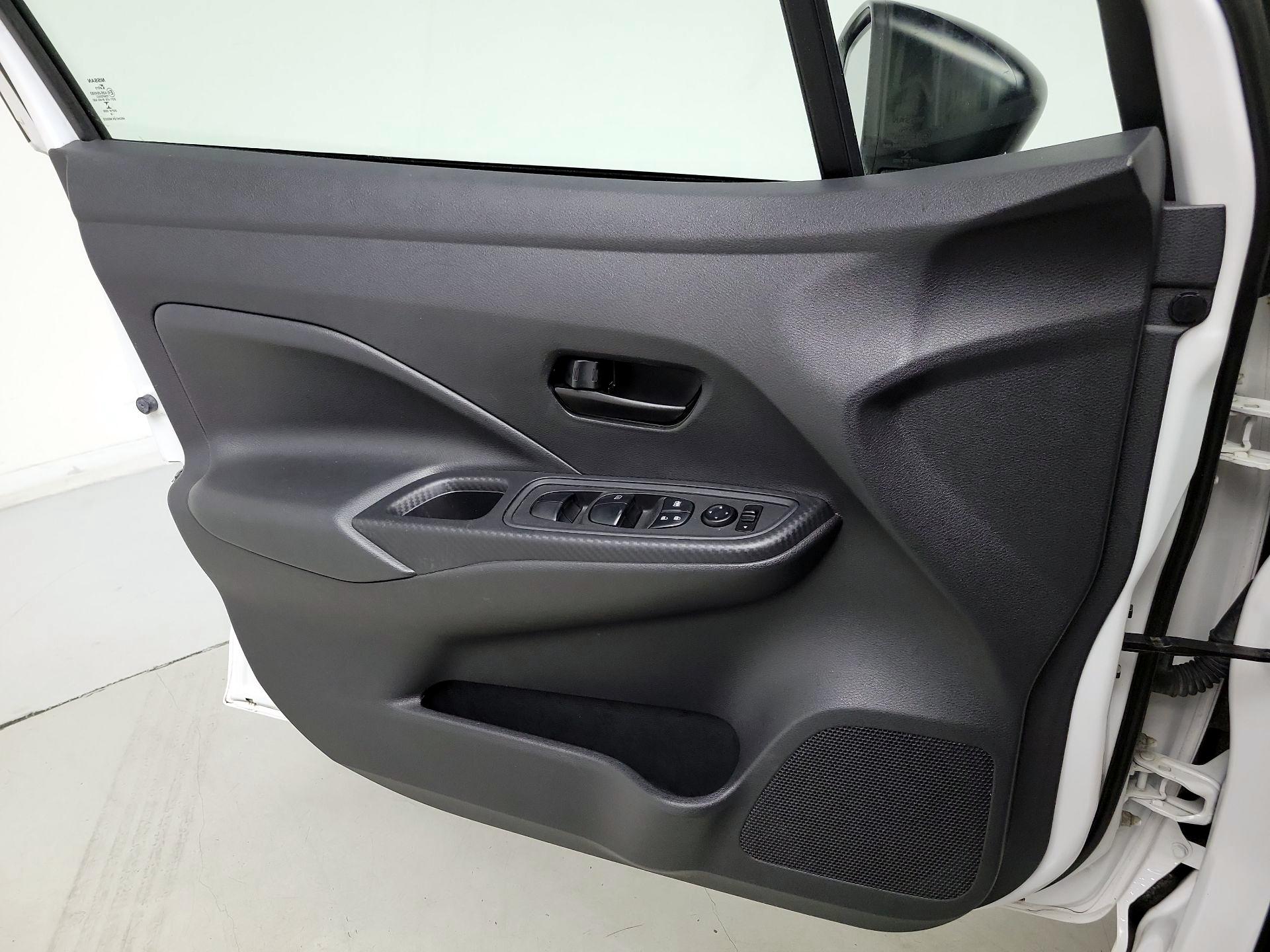 Thumbnail: 2020 Nissan Versa - 12