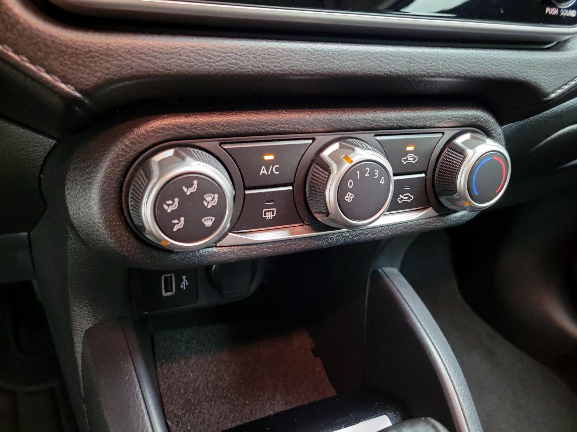 Thumbnail: 2020 Nissan Versa - 17