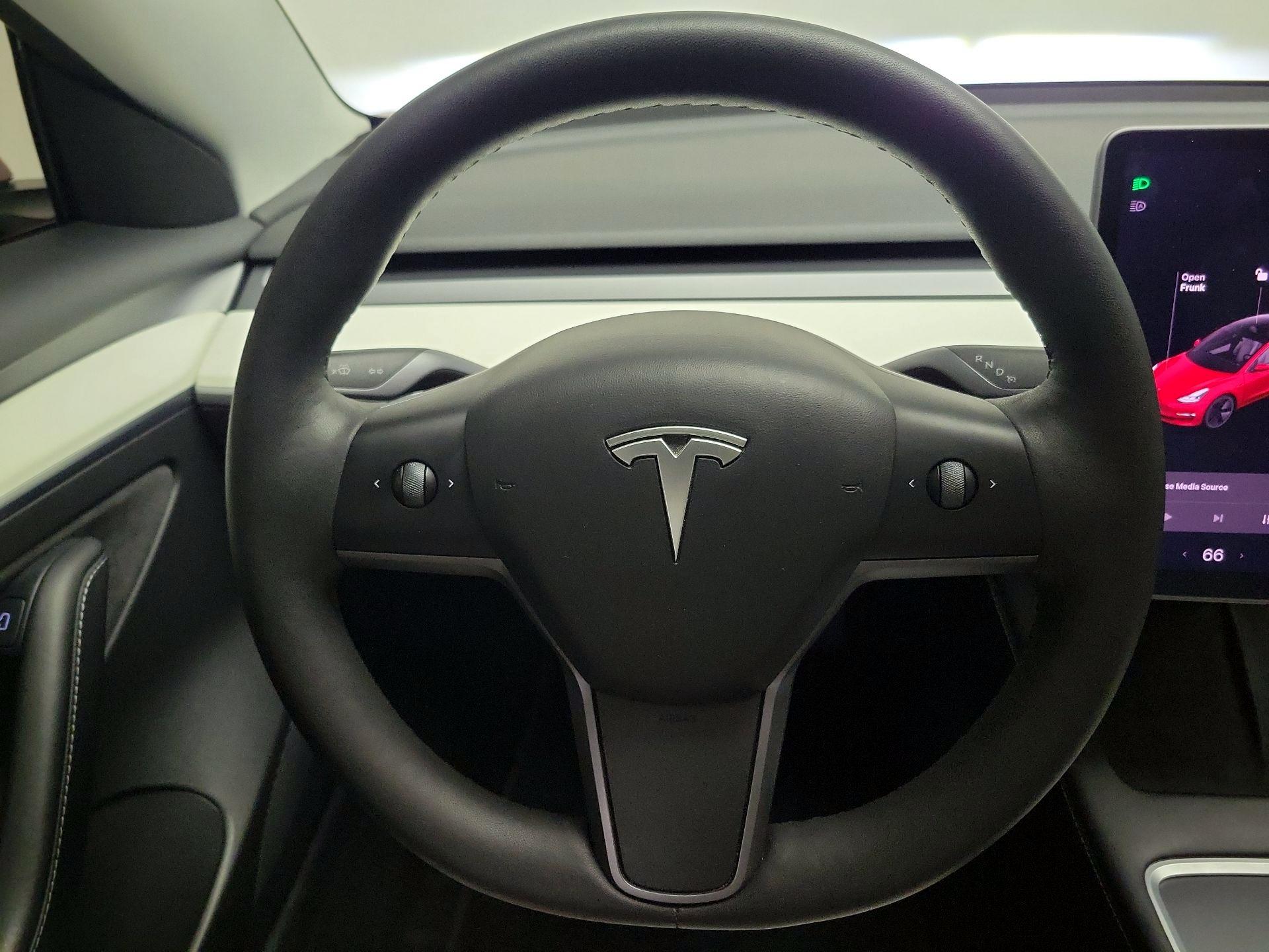 Thumbnail: 2021 Tesla Model 3 - 10