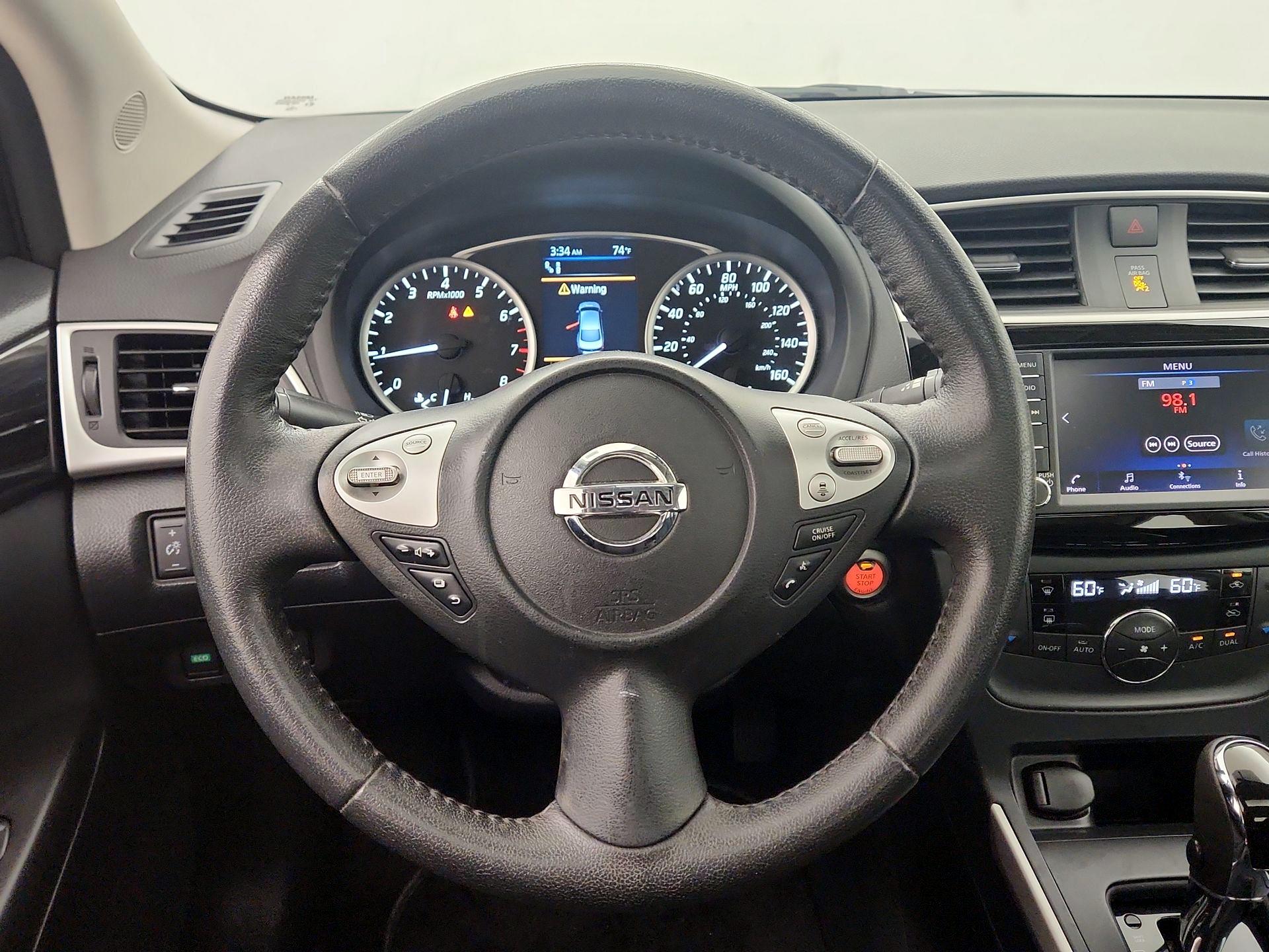 Thumbnail: 2019 Nissan Sentra - 10