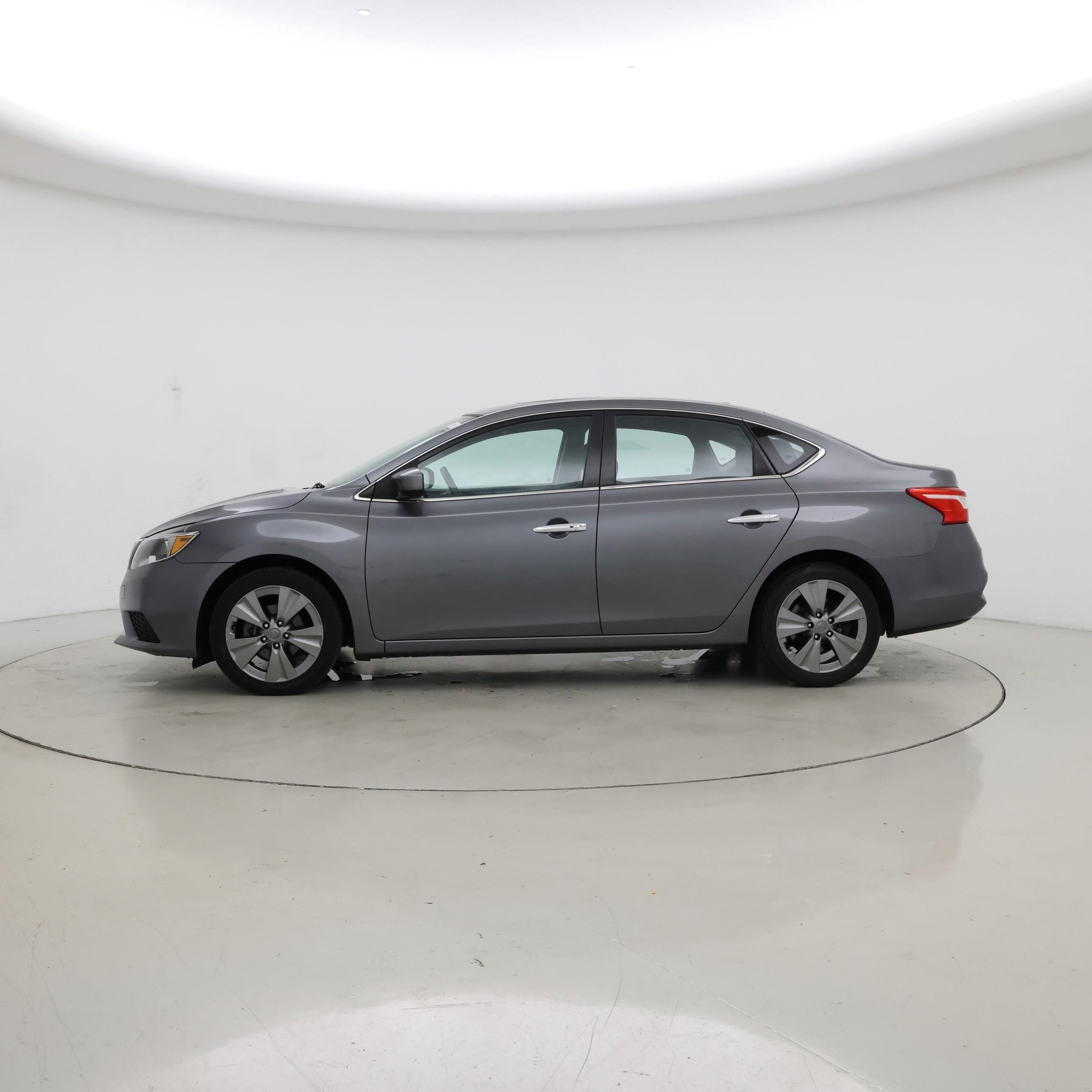 Thumbnail: 2019 Nissan Sentra - 3