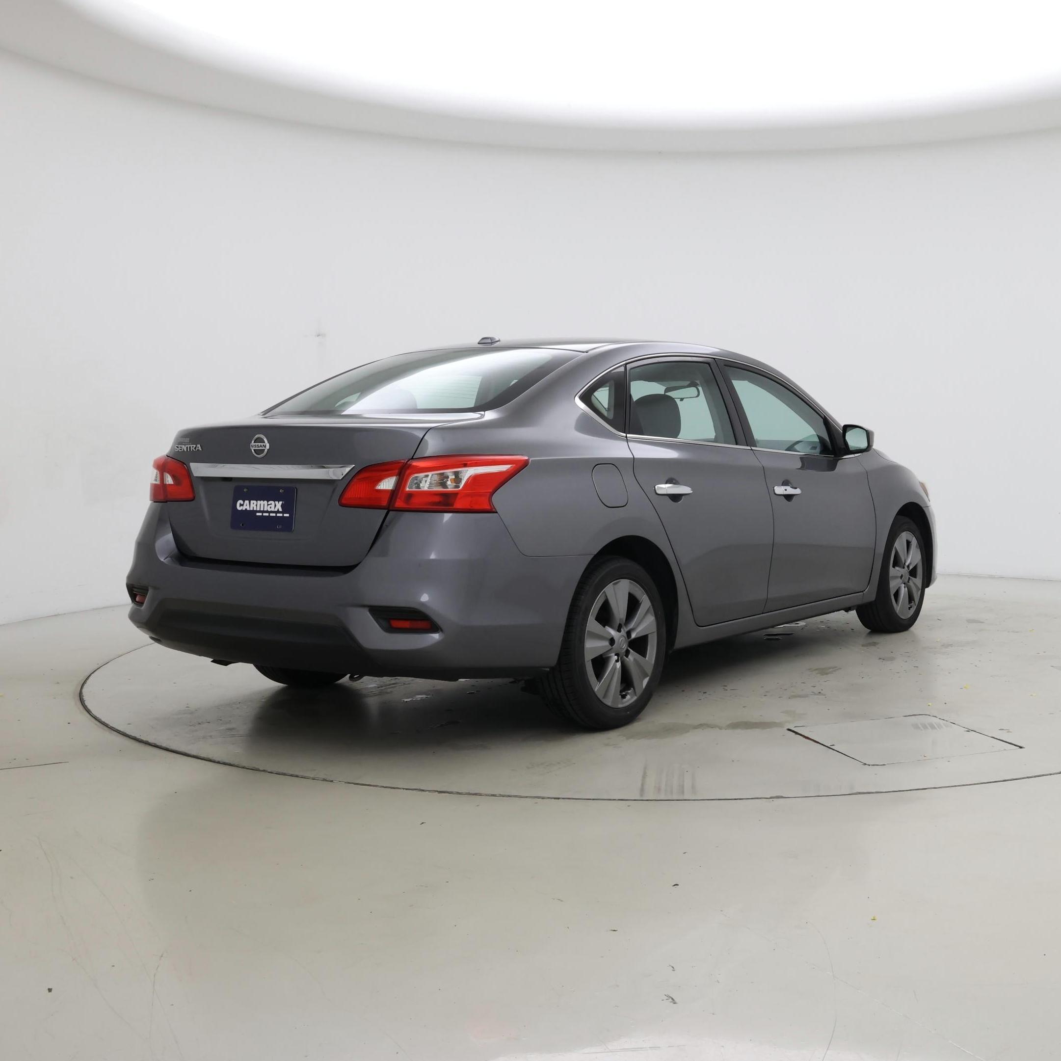 Thumbnail: 2019 Nissan Sentra - 8