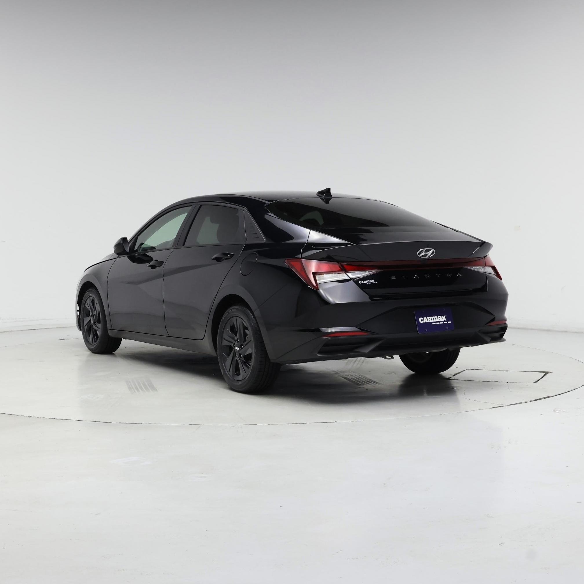Thumbnail: 2023 Hyundai Elantra - 2