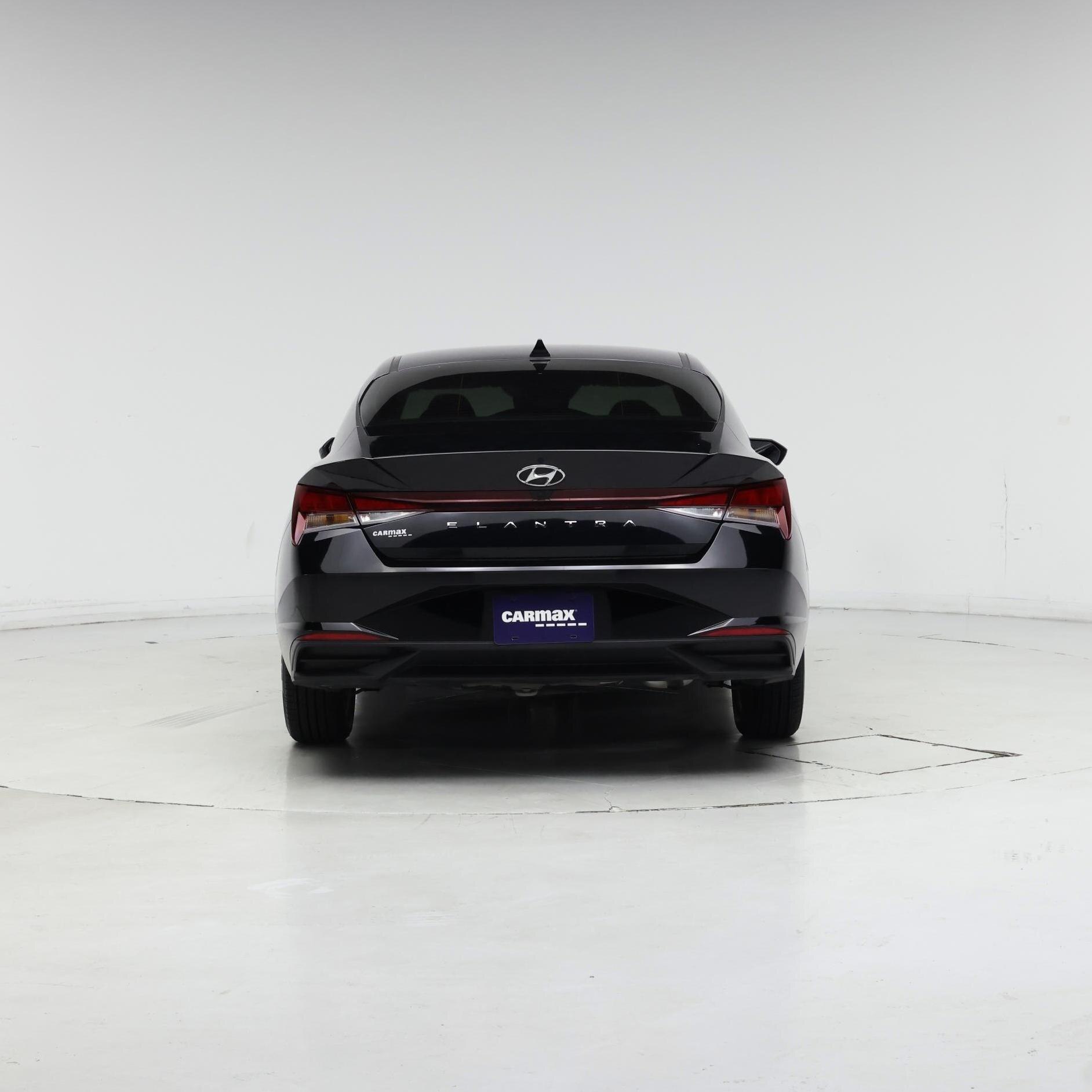 Thumbnail: 2023 Hyundai Elantra - 6